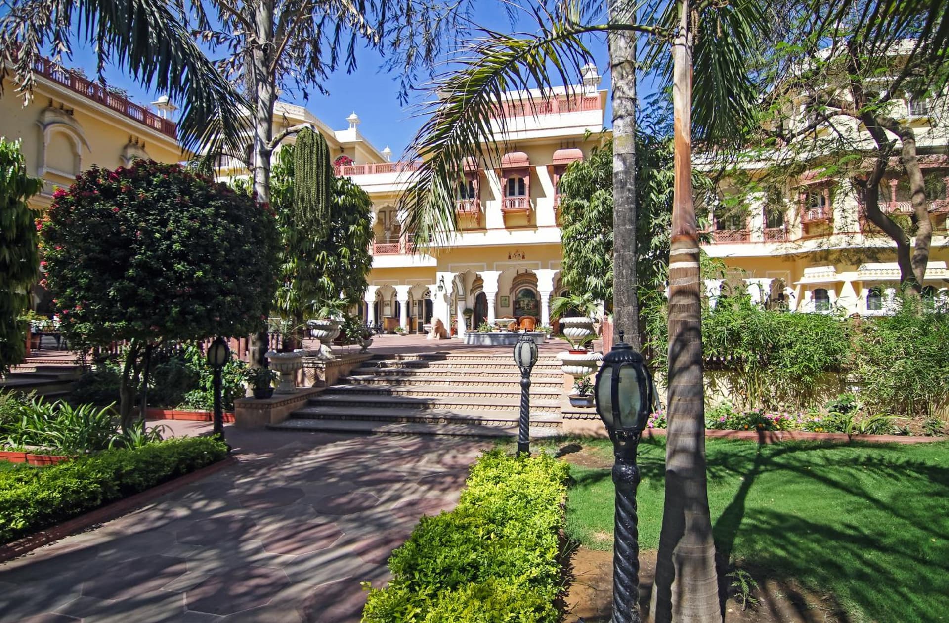 Alsisar Haveli - Heritage Hotel