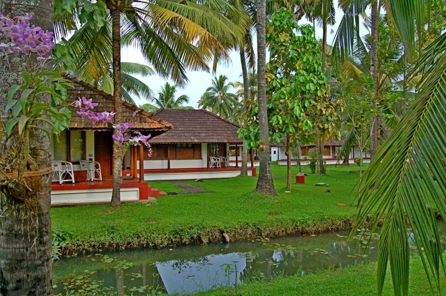 Coconut Lagoon Kumarakom - A CGH Earth Experience