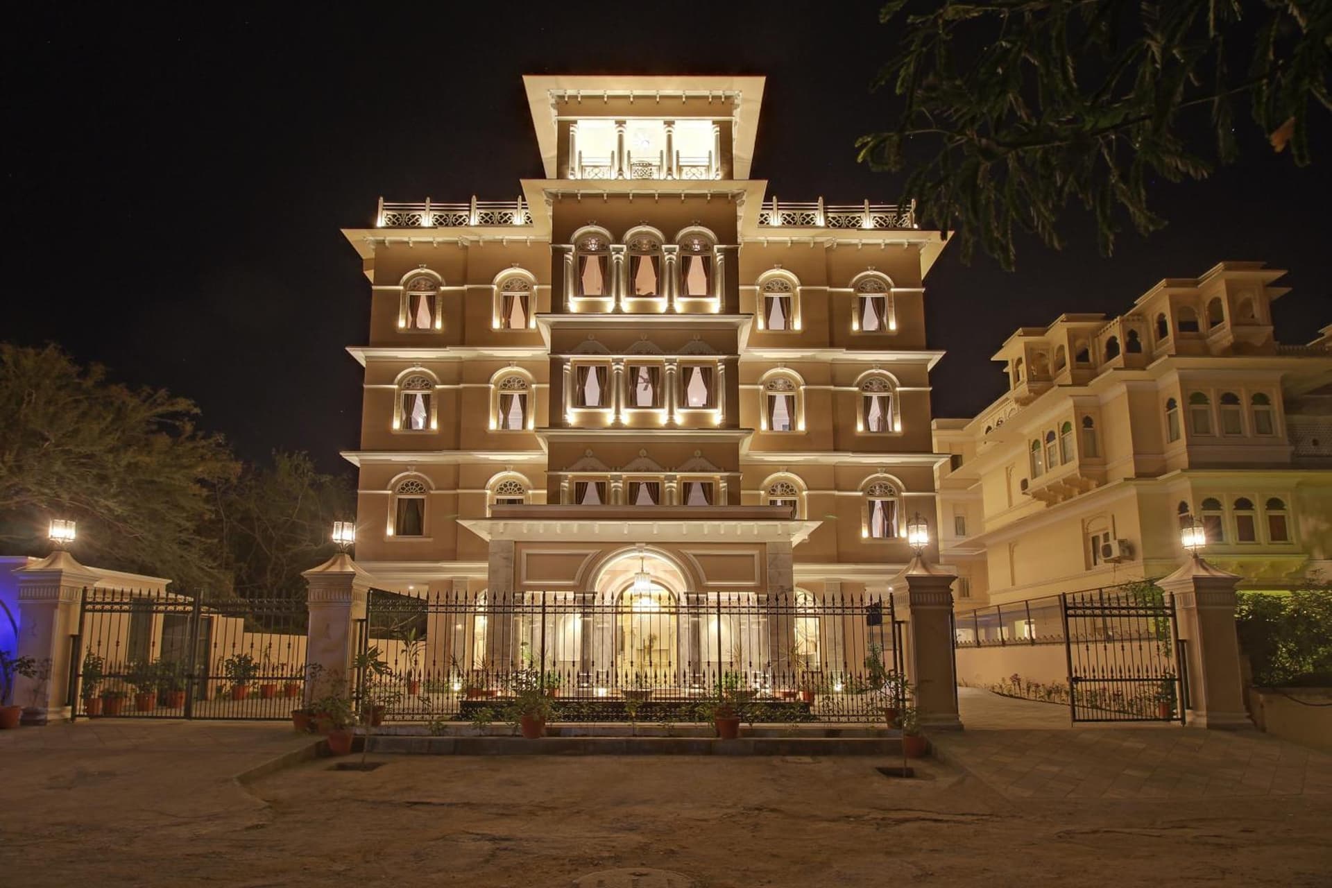 Jhadol Vijay Vilas Near Lake Pichola
