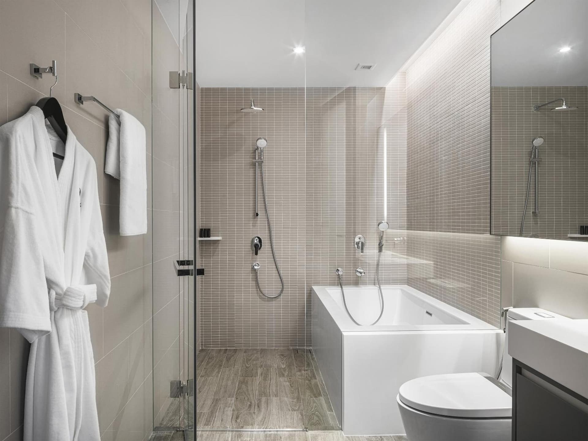 Oakwood Suites Bangkok