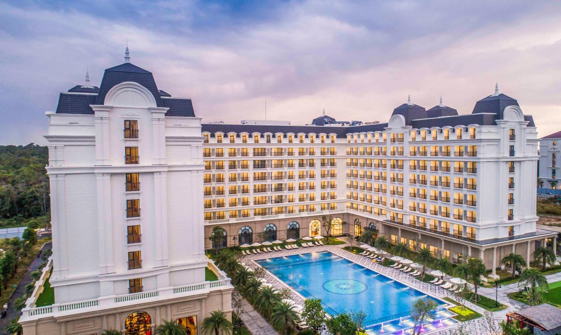 Vinholidays Fiesta Phu Quoc