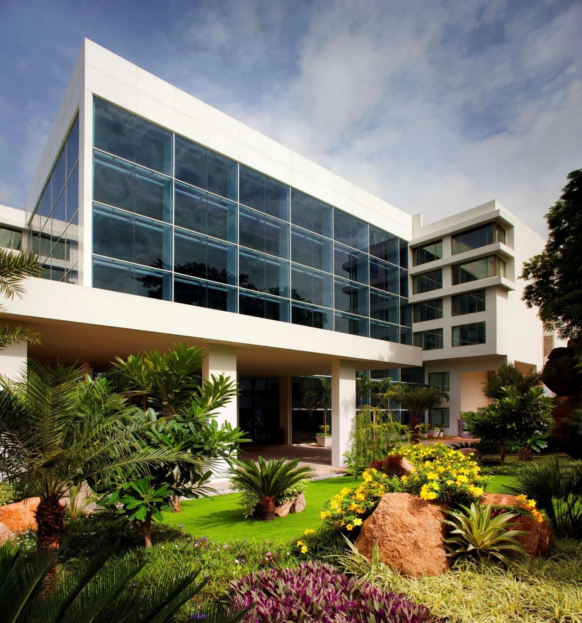 Radisson Blu Plaza Hotel Hyderabad Banjara Hills in Hyderabad