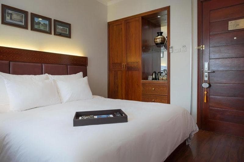 Hanoi E Central Luxury Hotel