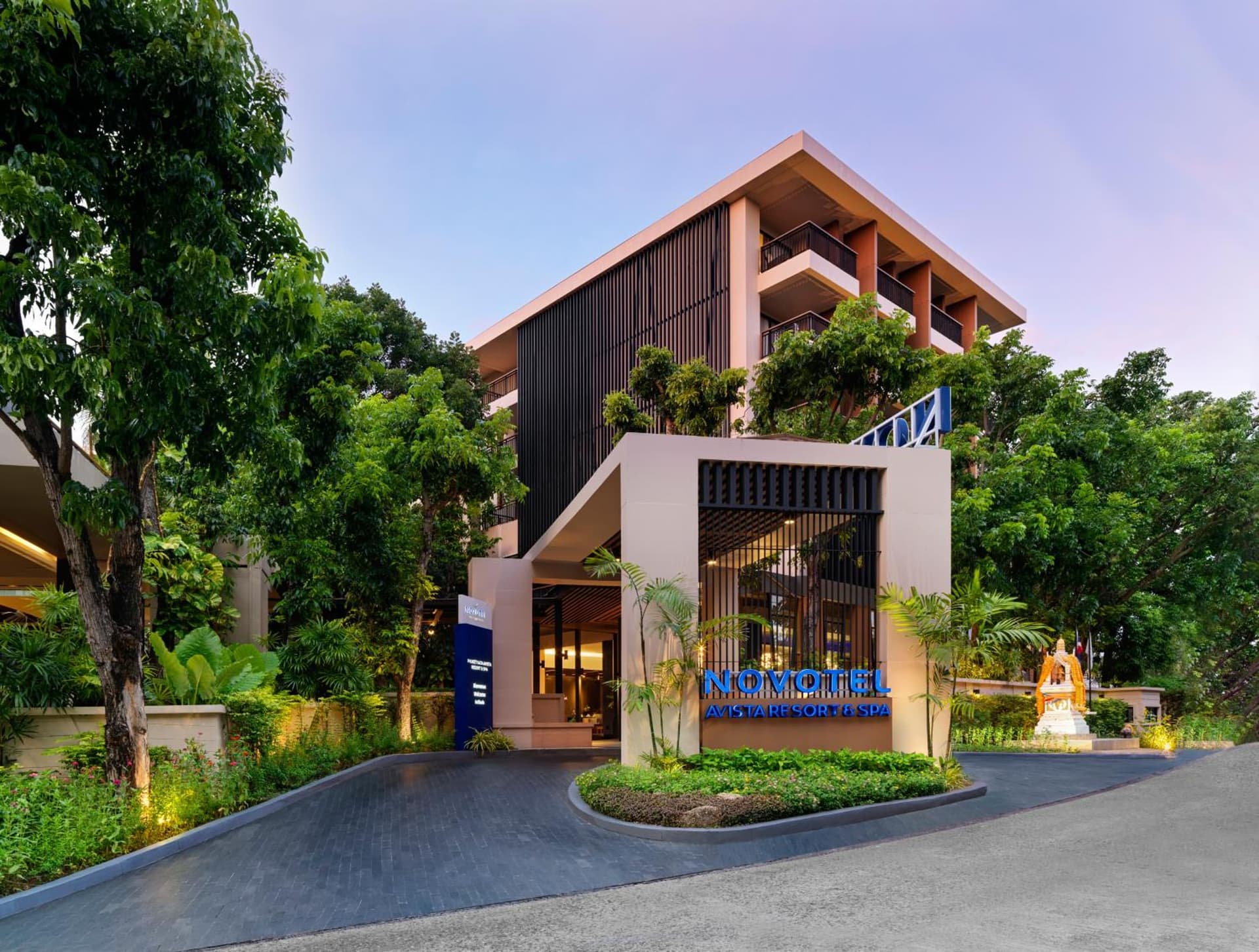 Novotel Phuket Kata Avista Resort and Spa