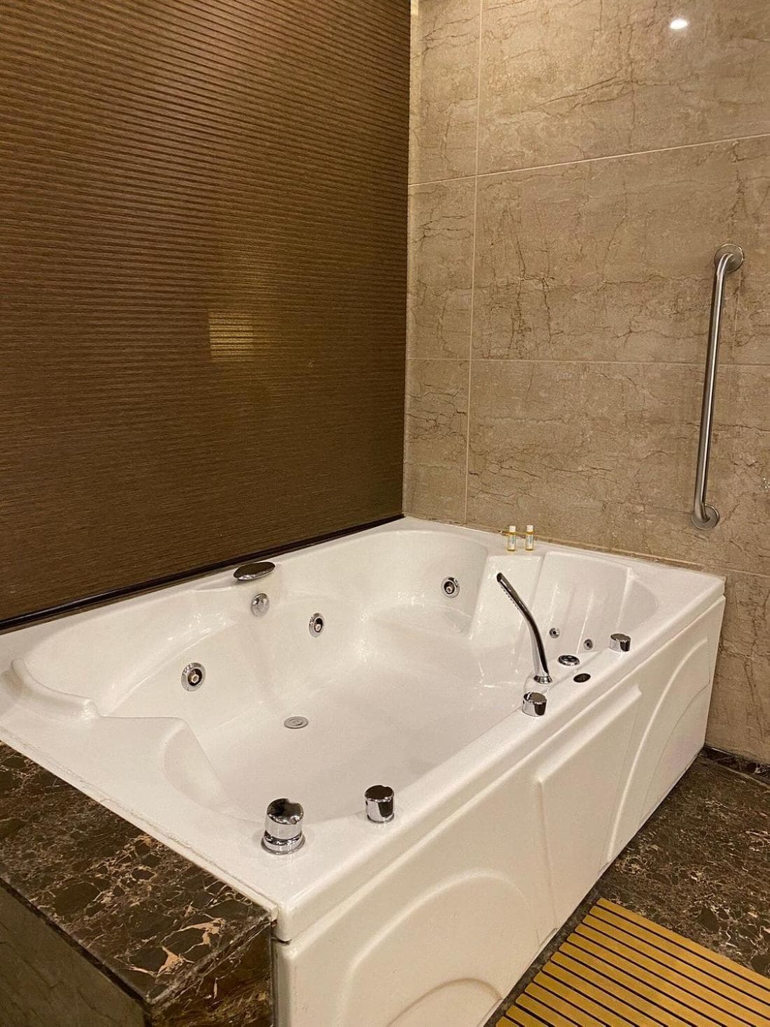 Four Points by Sheraton Srinagar