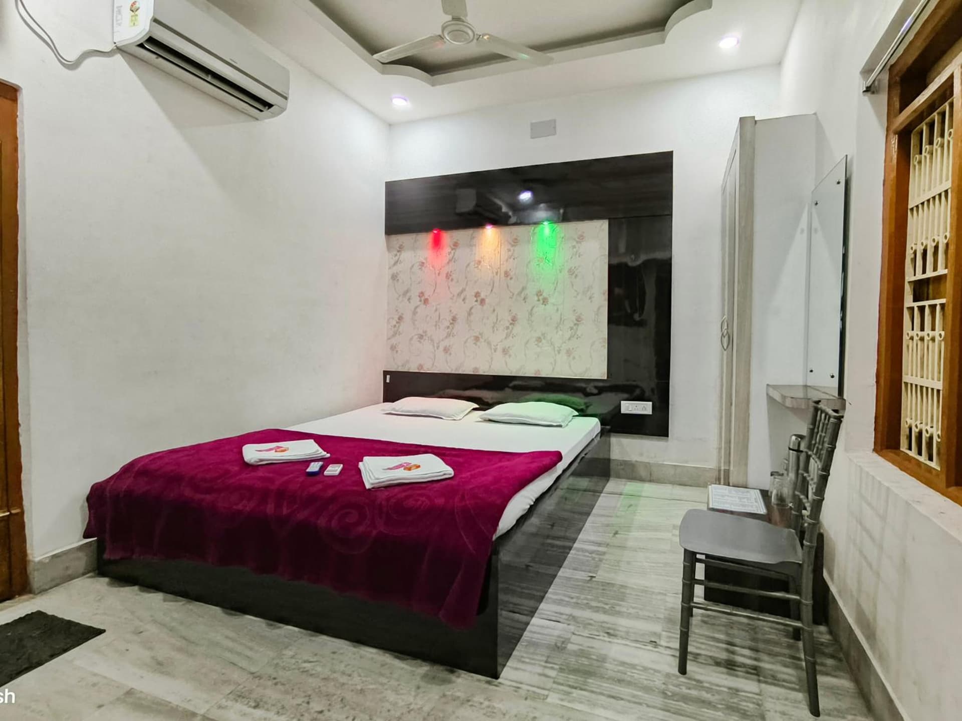 Bobby Premium Residency 350m from Jagannath temple