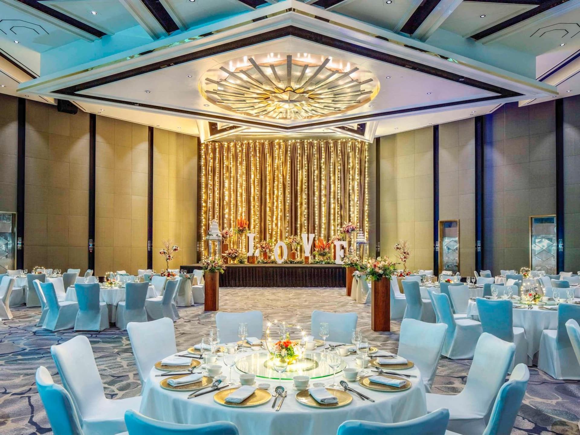 Swissotel The Stamford Singapore