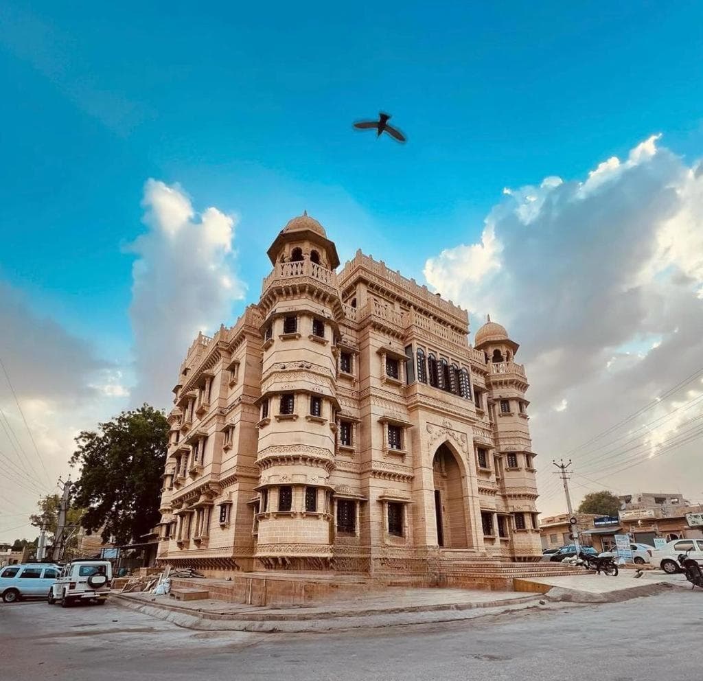 Guulab Haveli - Opp Fort