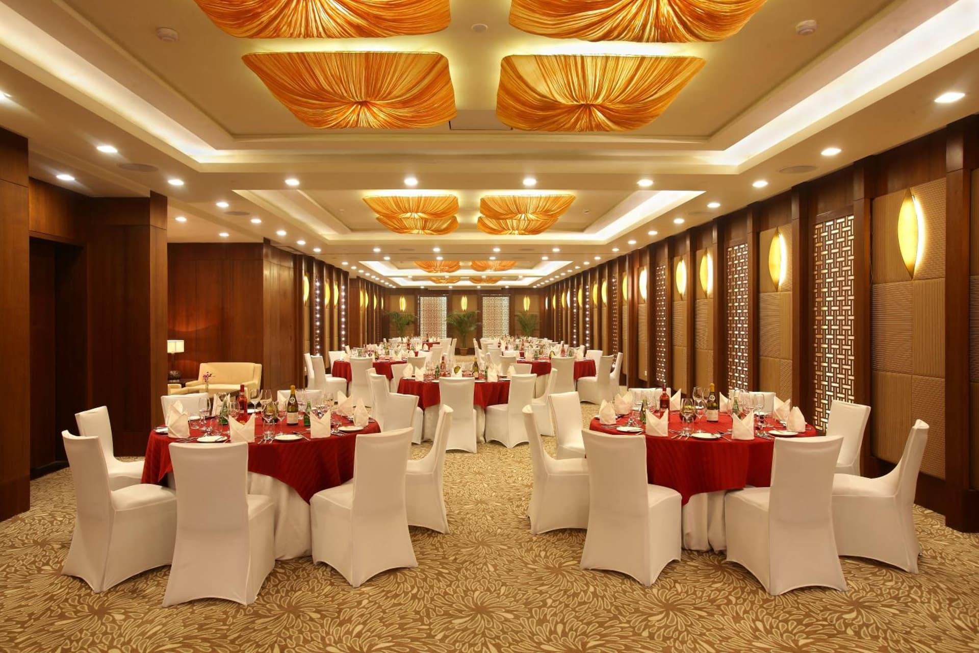 Crowne Plaza New Delhi Okhla by IHG