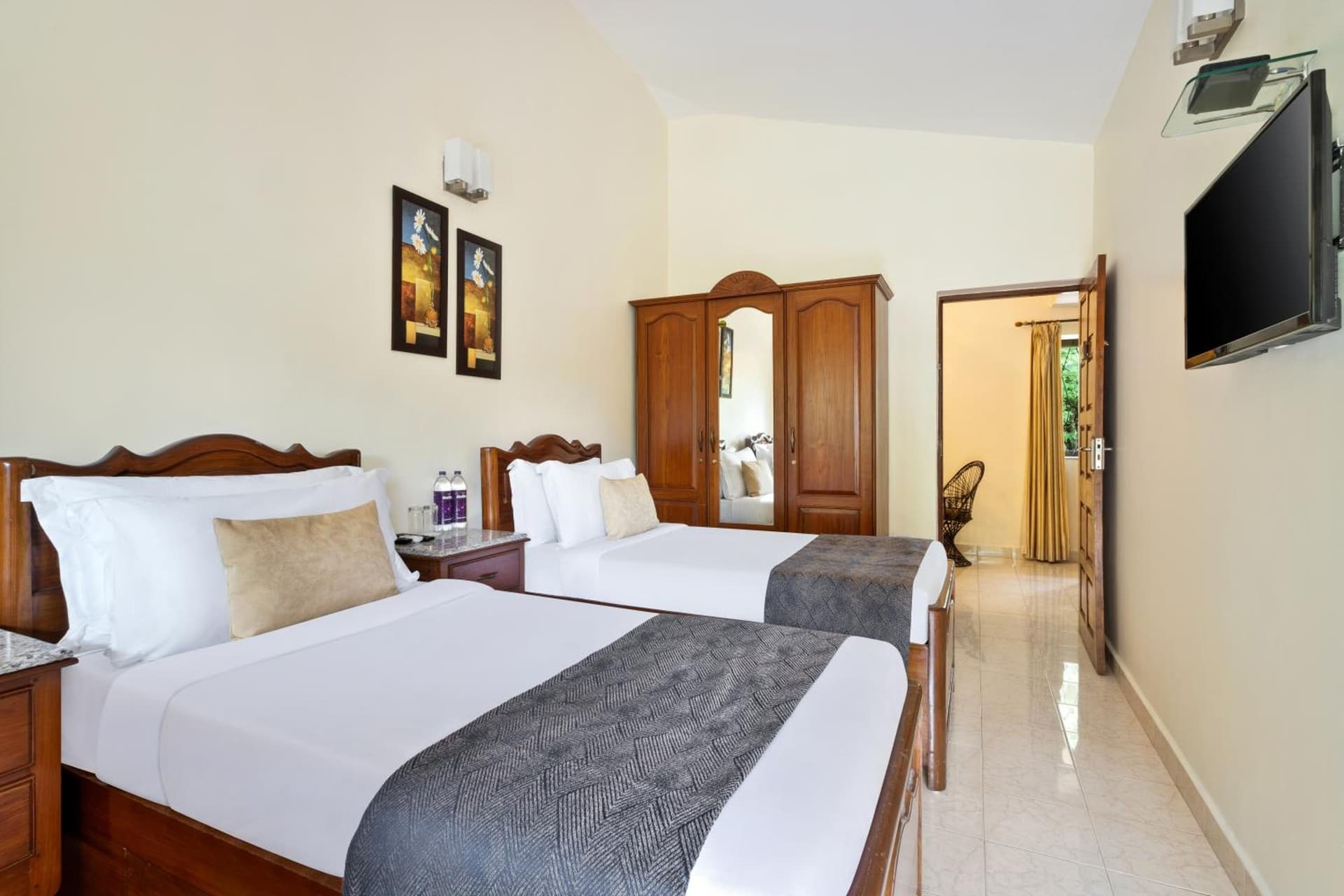 De Mandarin Beach Resort Suites & Villas, Candolim