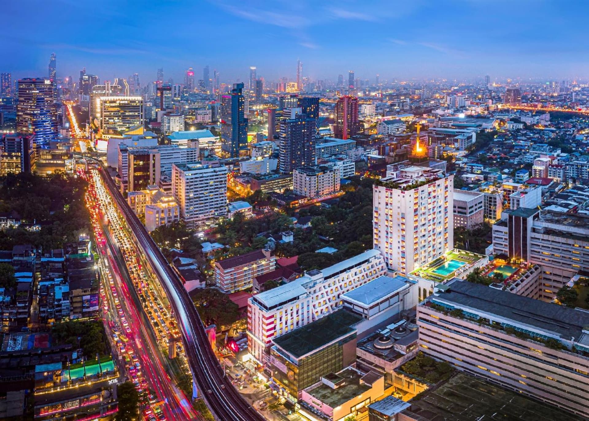 Evergreen Place Siam by UHG