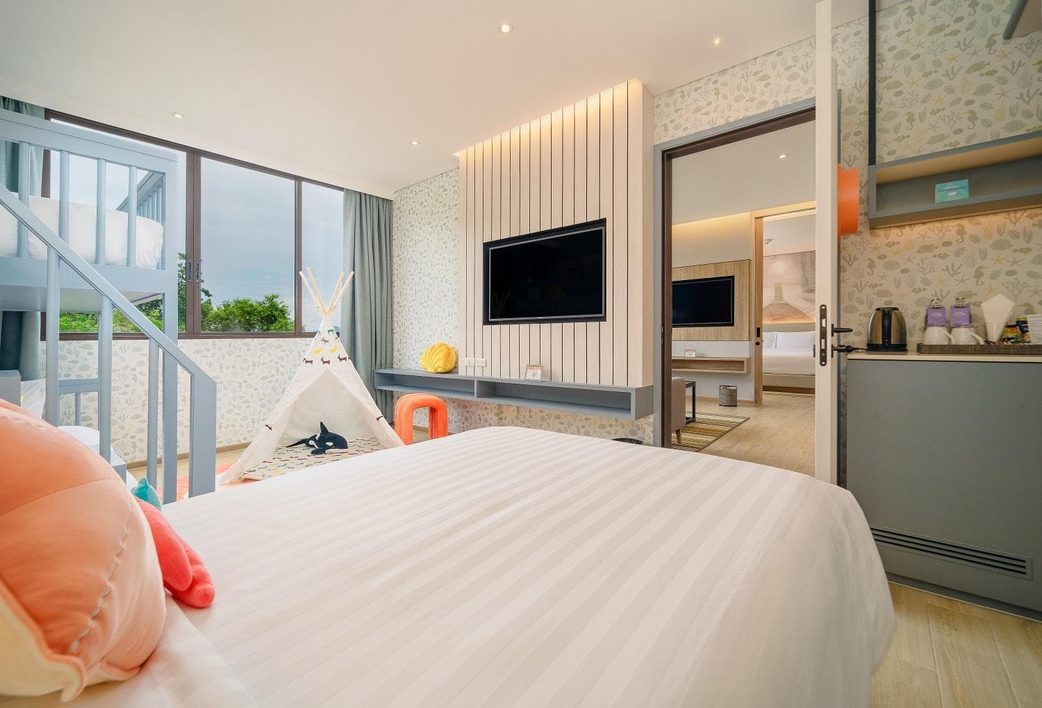 Holiday Inn Resort Krabi Ao Nang Beach by IHG