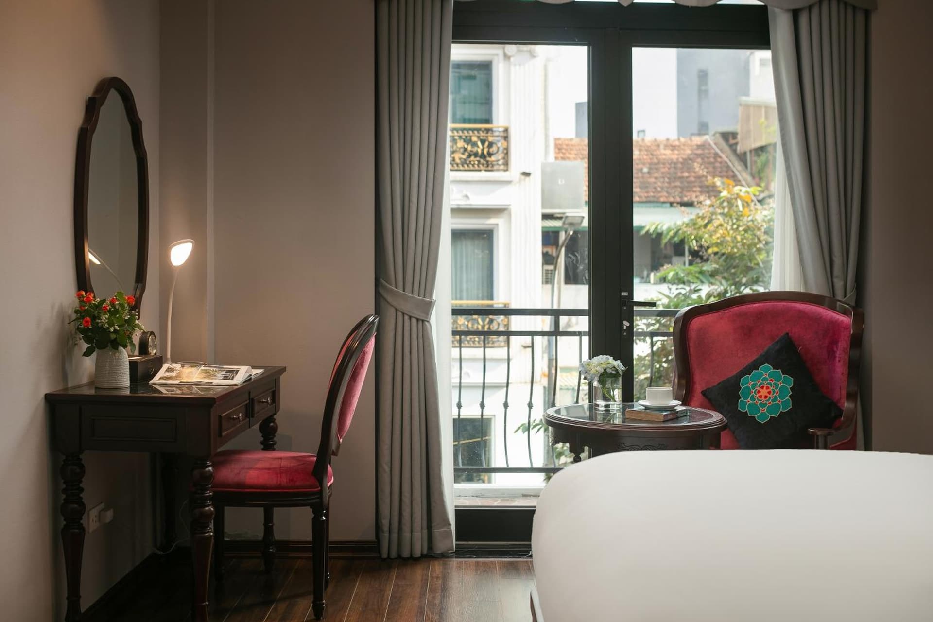Serene Central Hotel