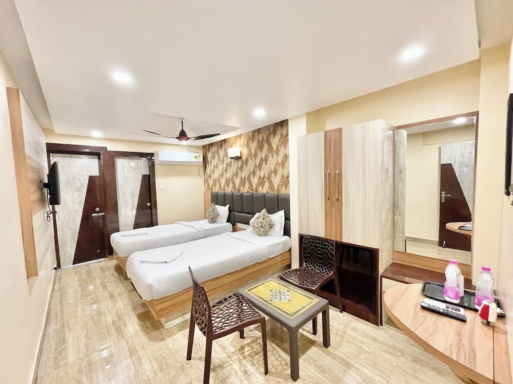 Hotel Yashasvi inn - Puri near Sea Beach