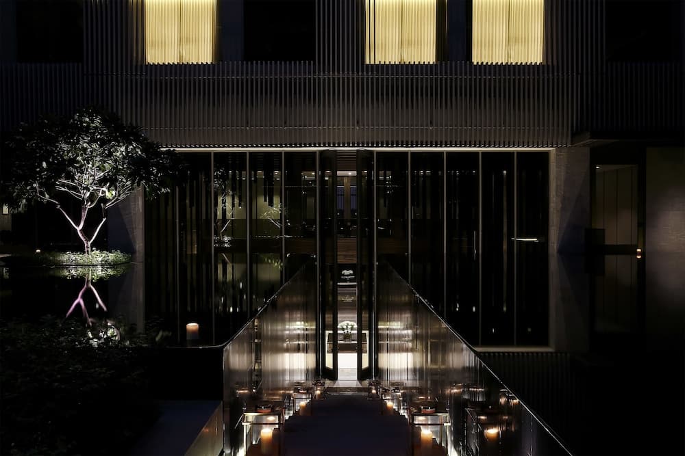 Roseate House