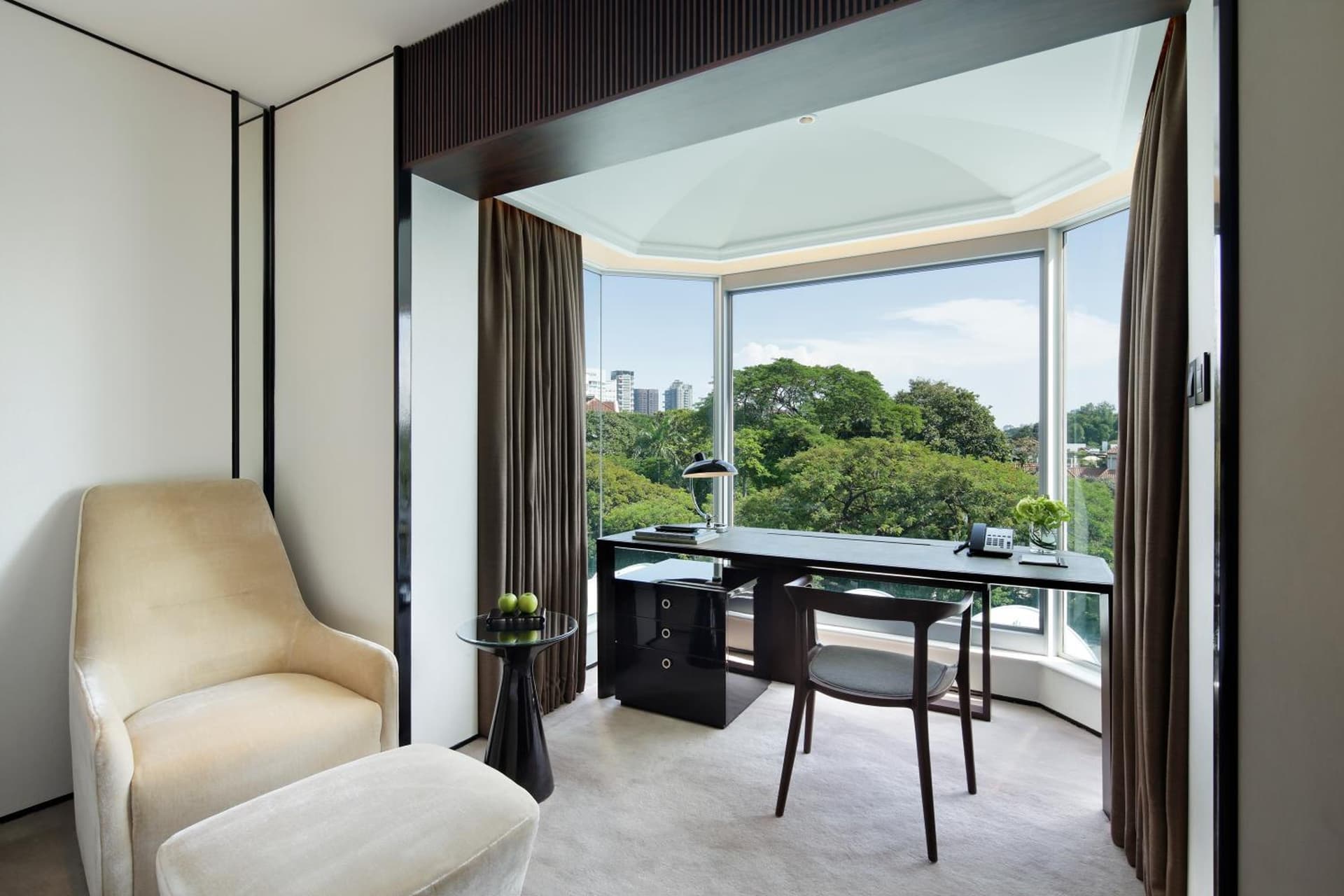 Club King Room