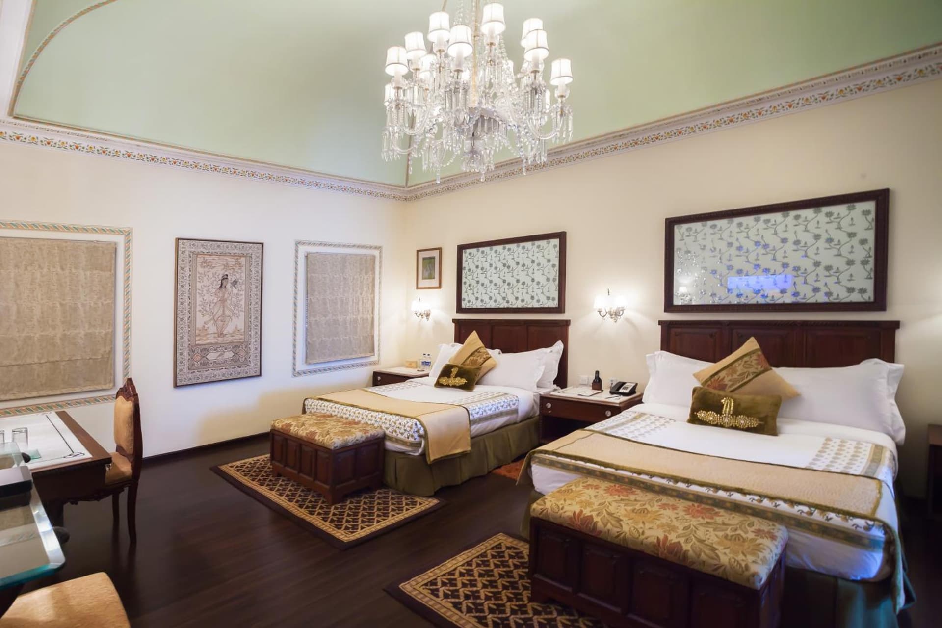 Deluxe Suite