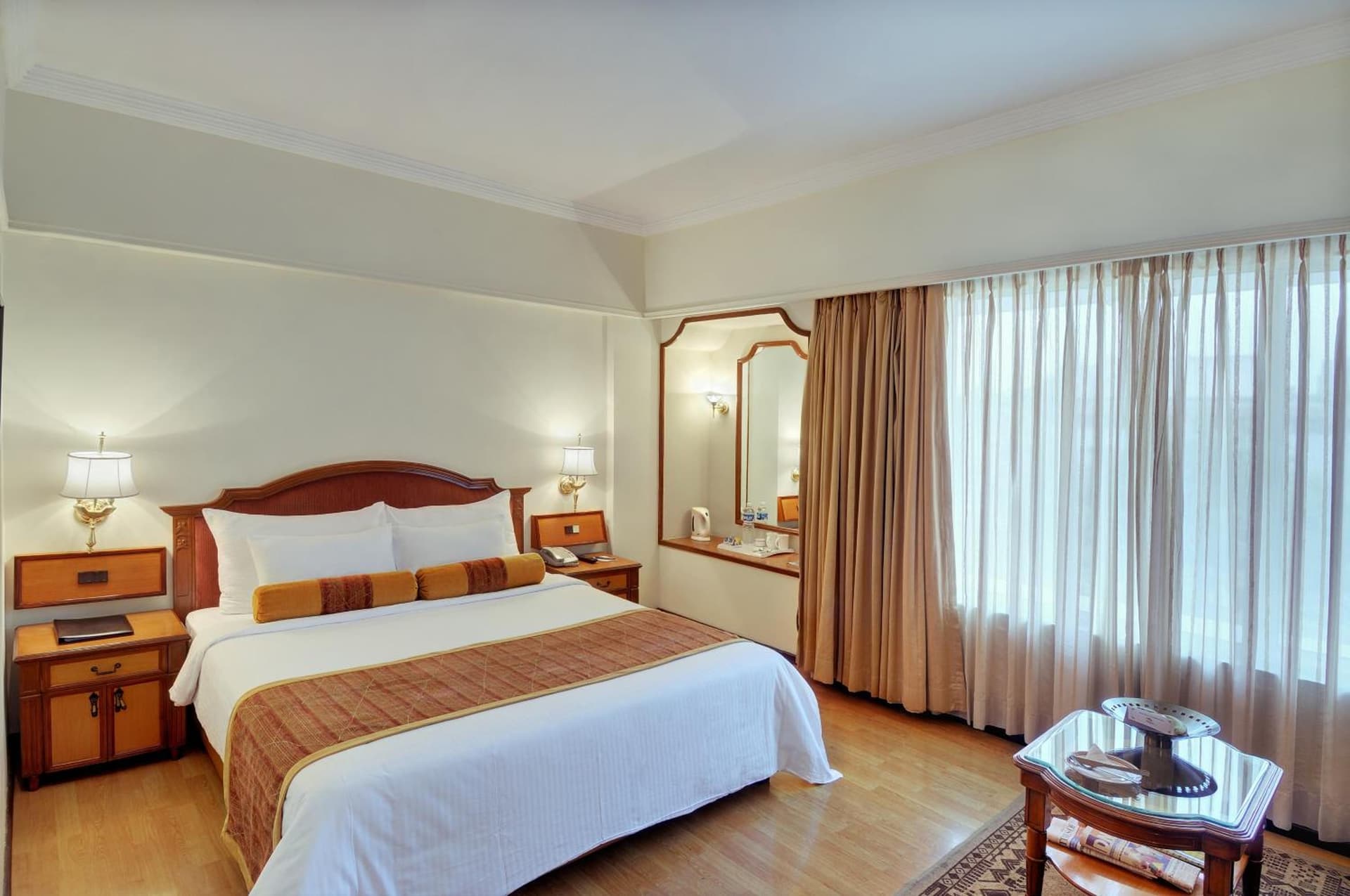 Deluxe King Room