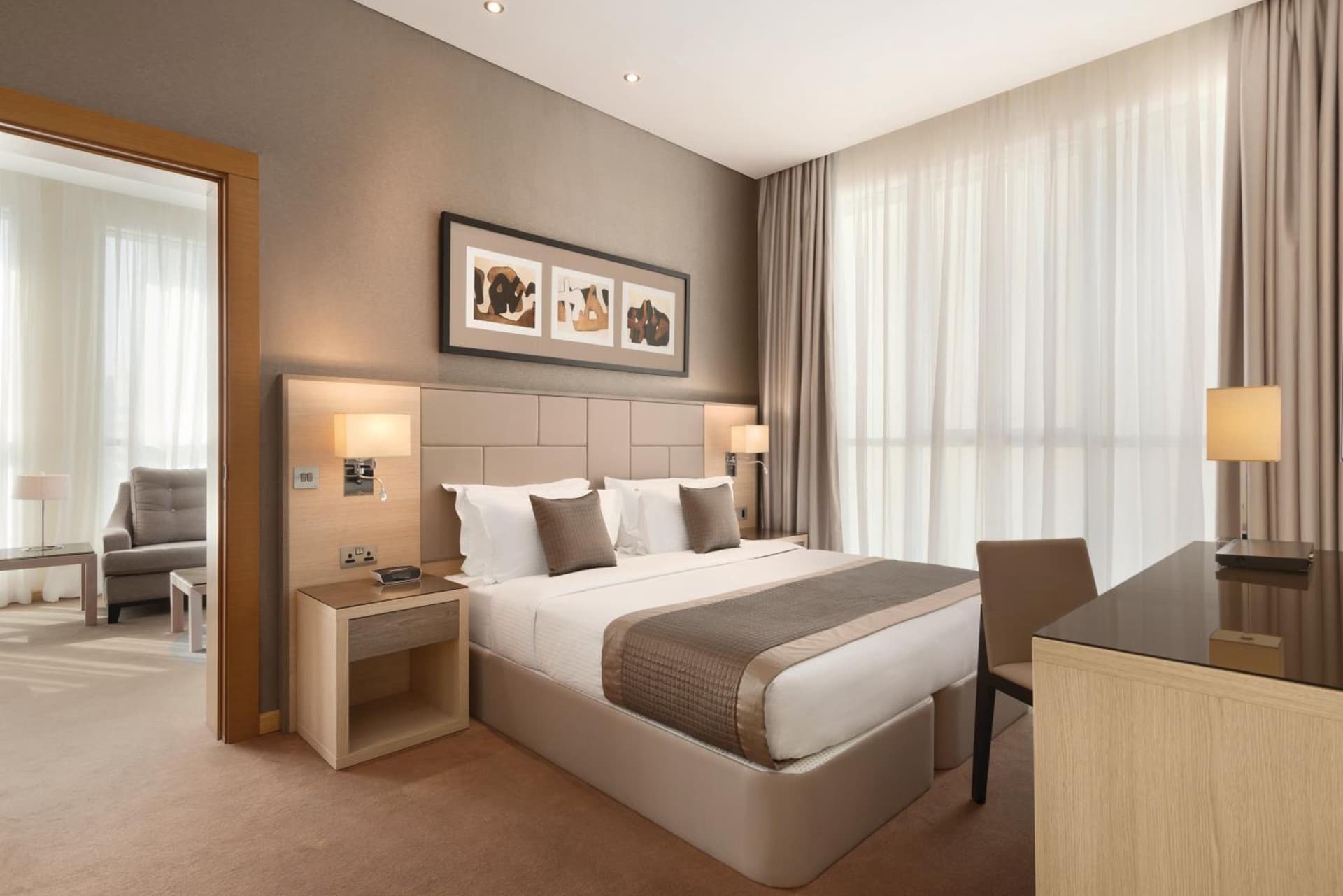 Suite Queen Room