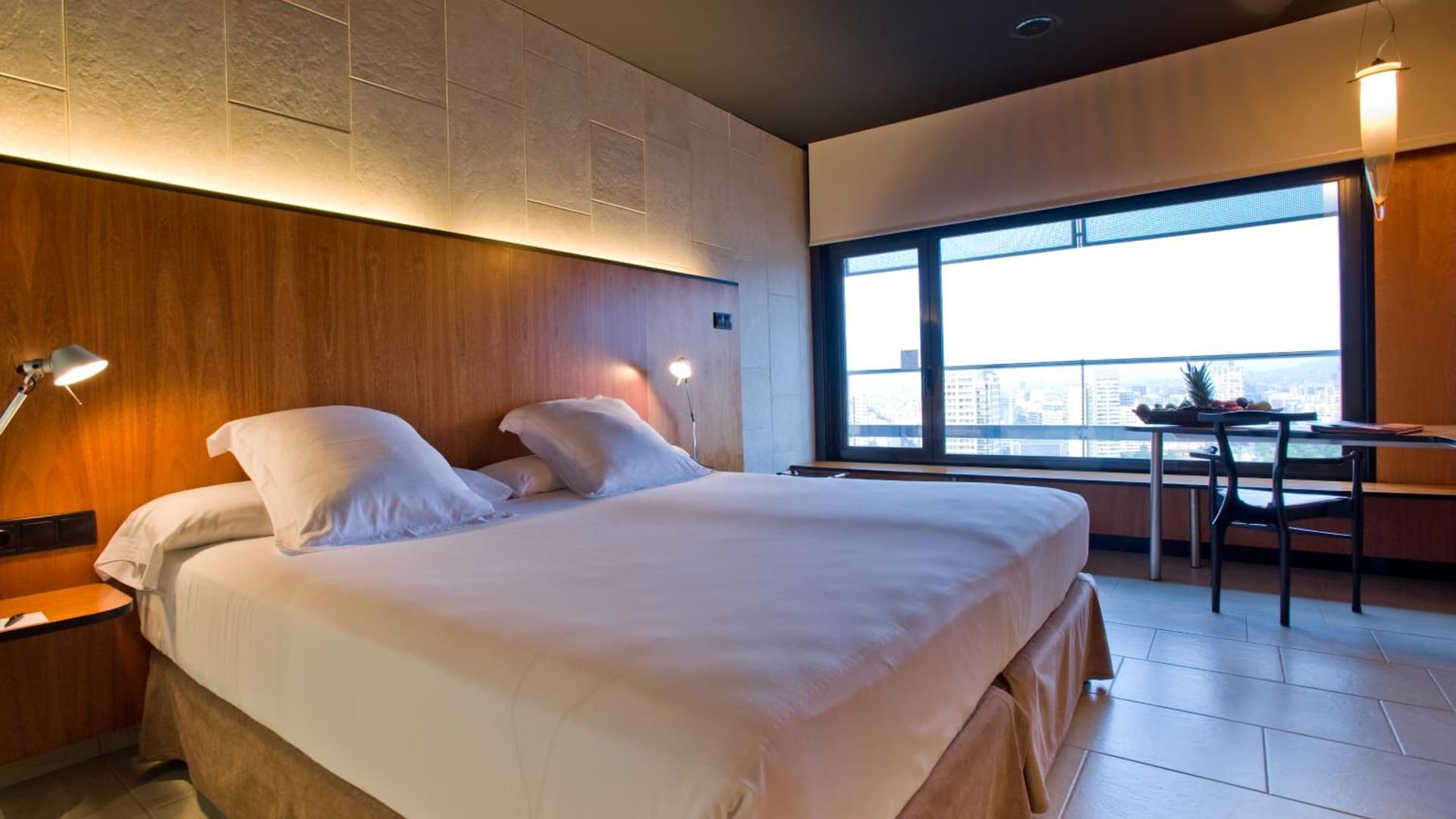 Twin City View Room