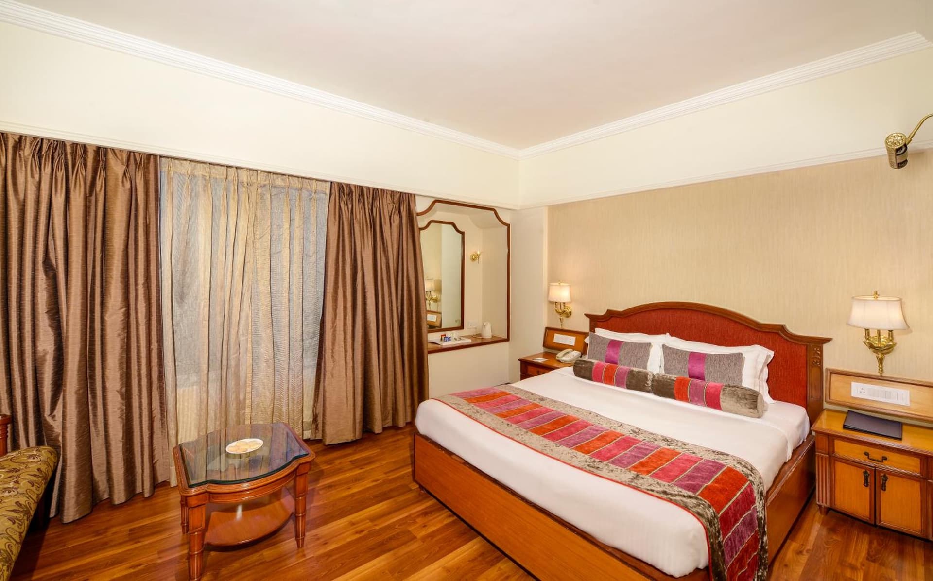 Deluxe King Room
