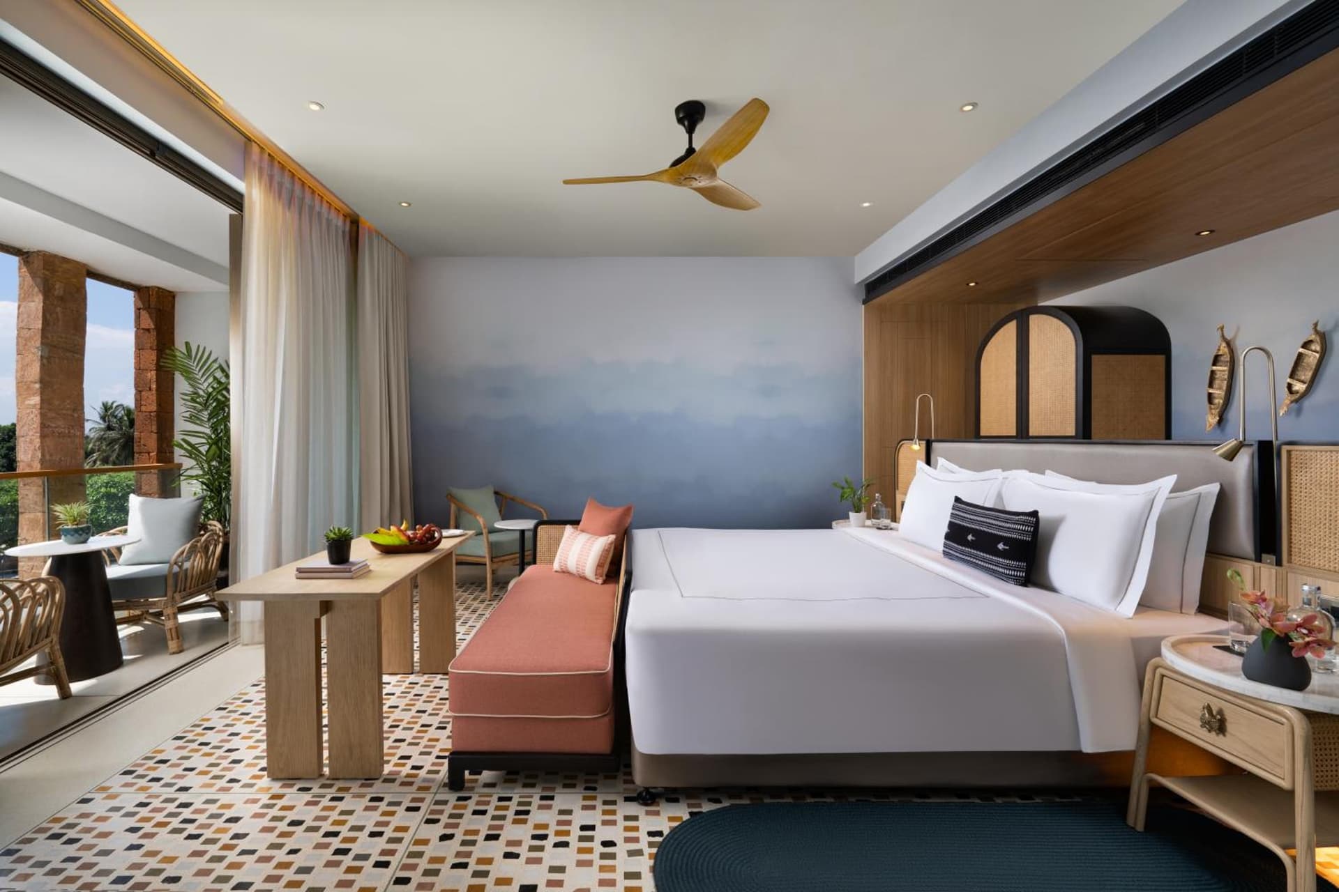Superior Room King bed with Balcony