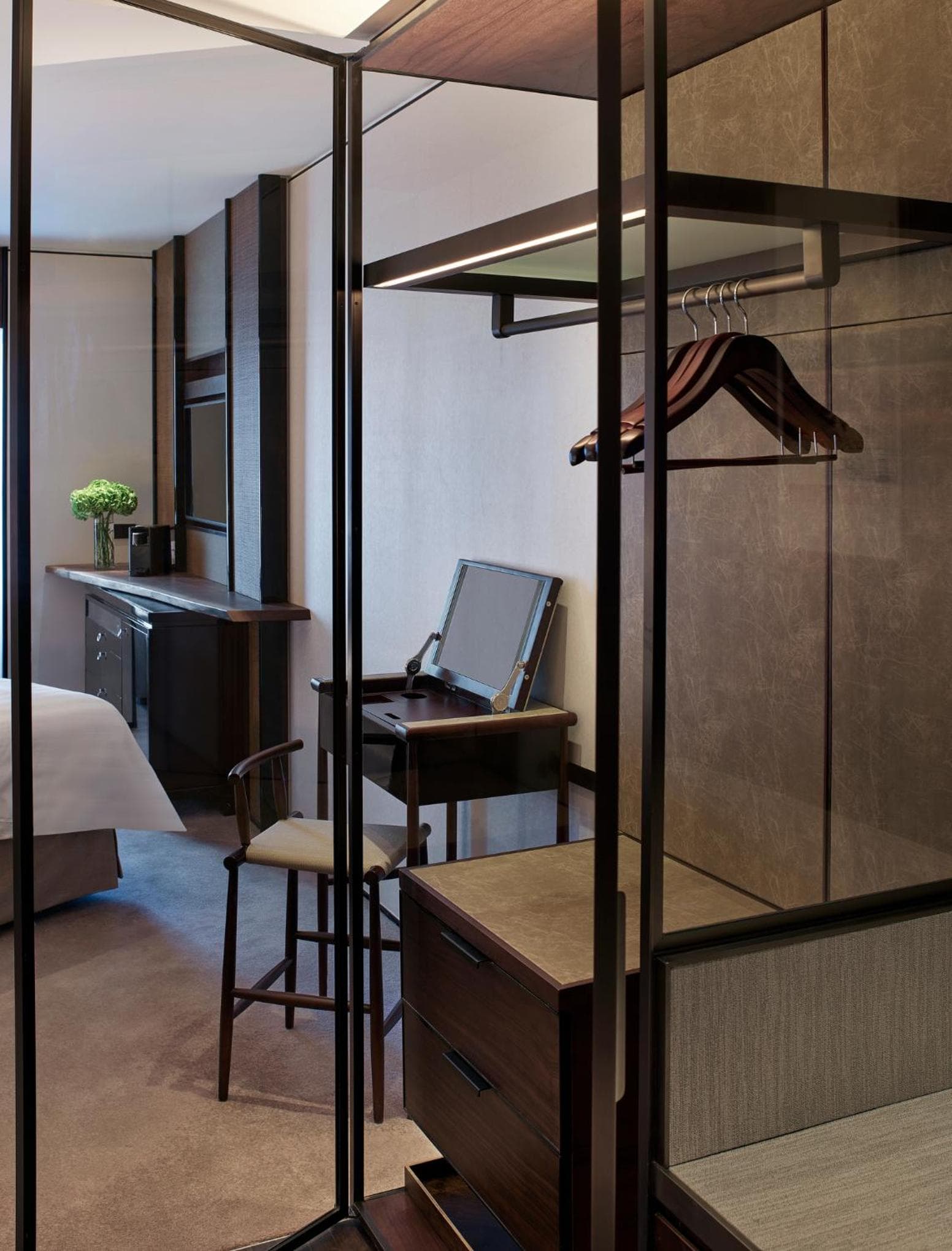 Club King Room