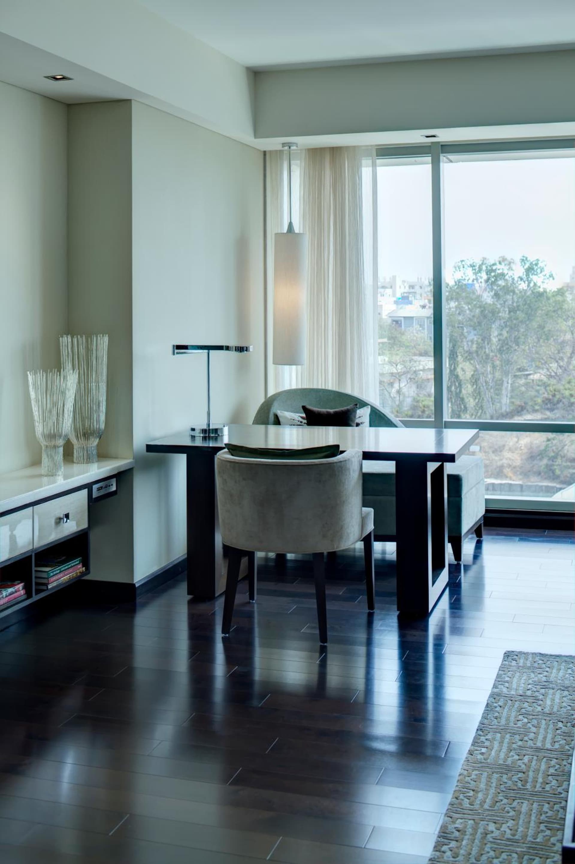 Twin City View Room