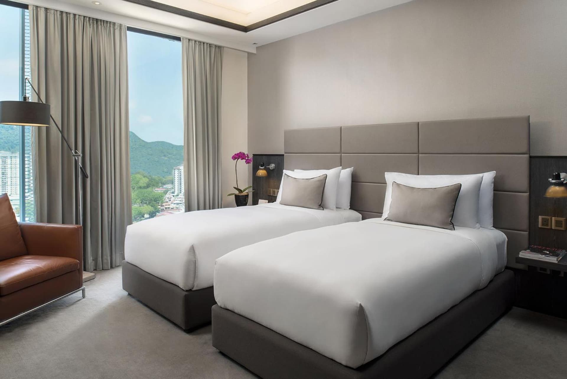 Deluxe King or Twin Room