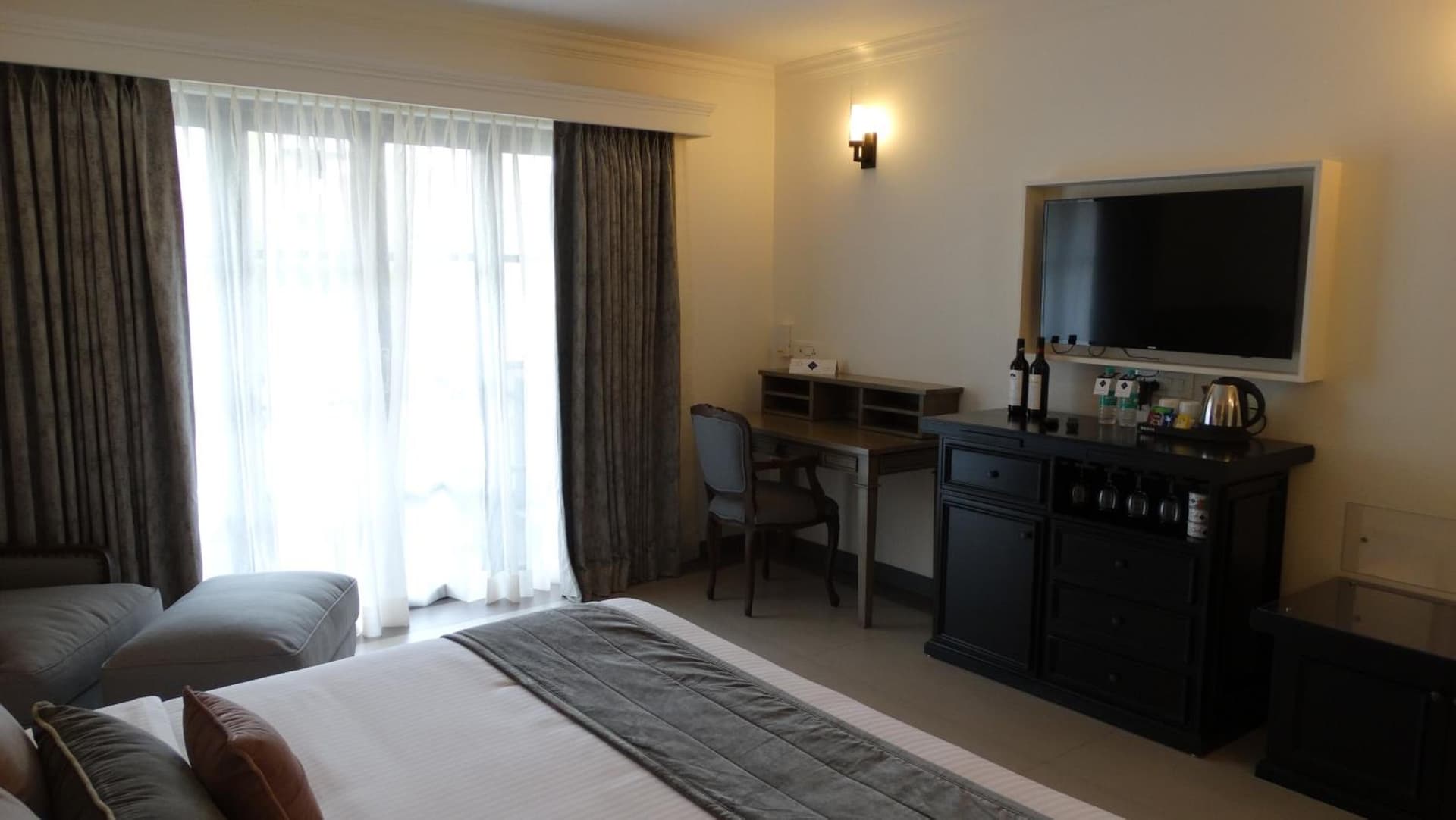 Deluxe Double Room with Balcony
