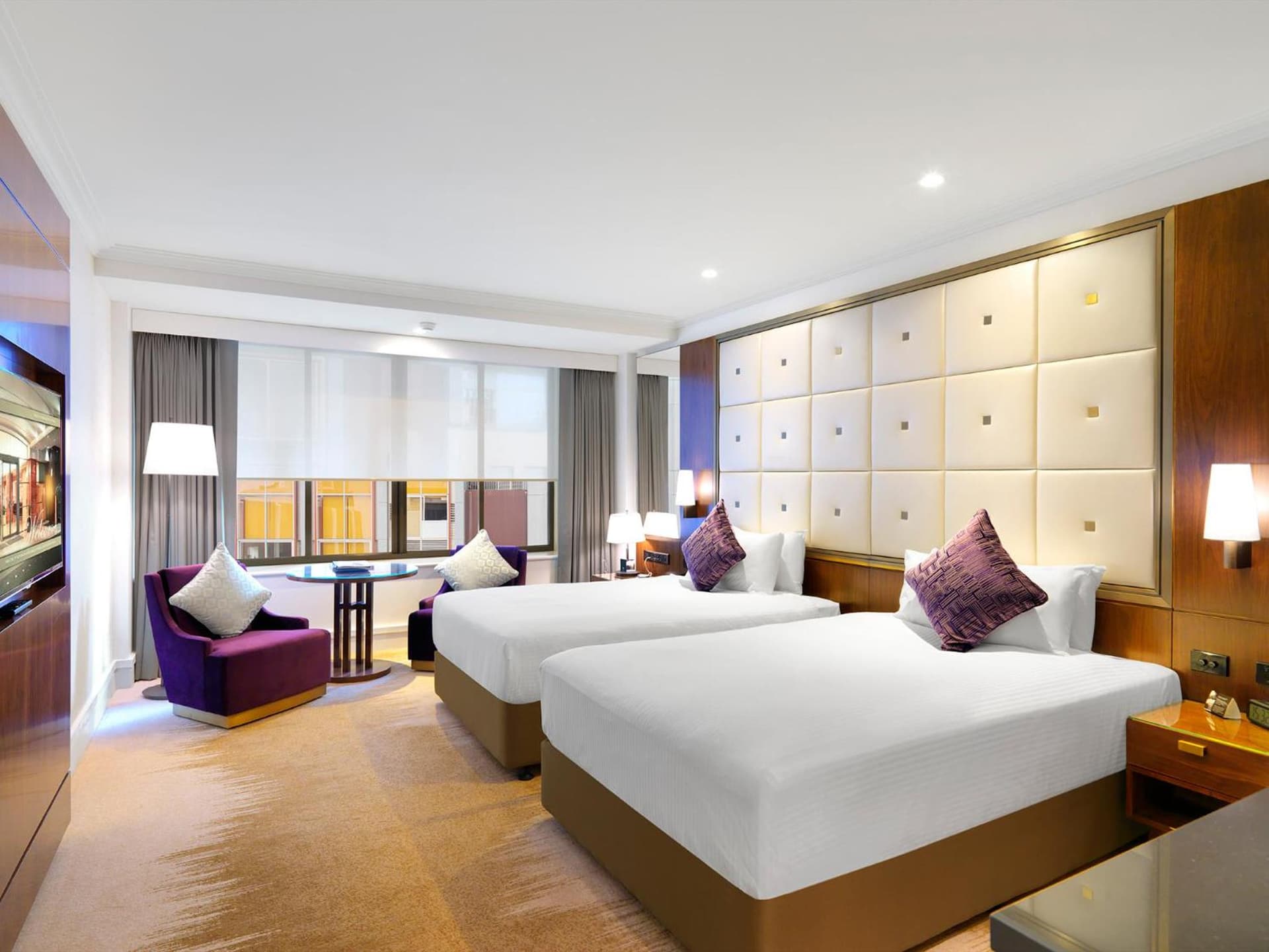 Club Twin Room