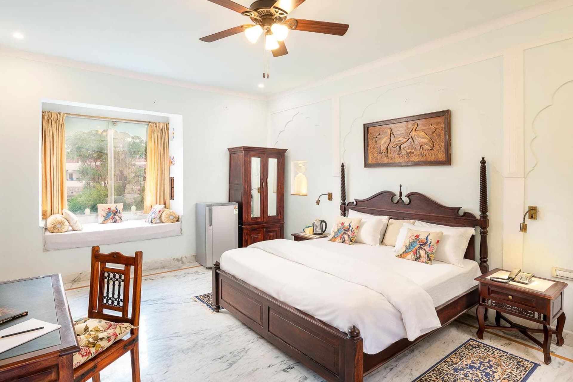 Suite Queen Room