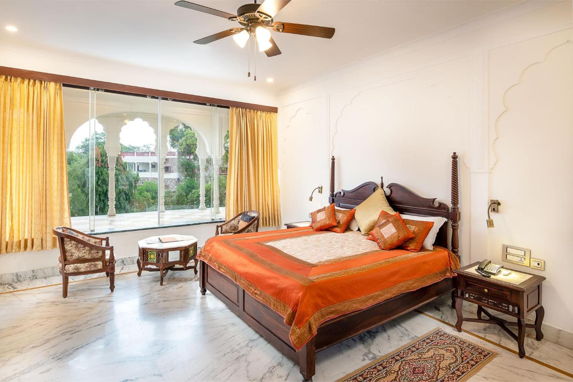 Suite Queen Room