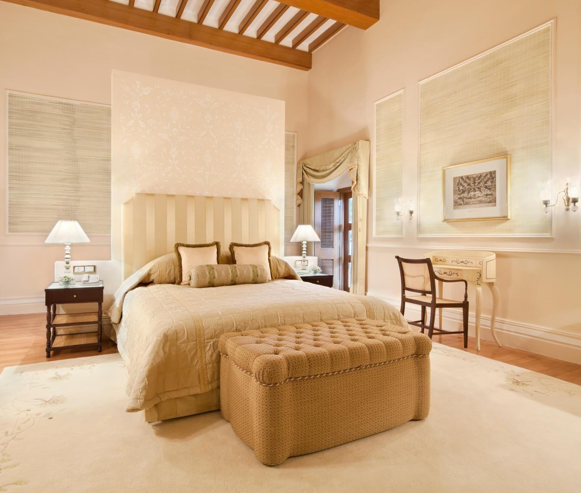 Royal King Room