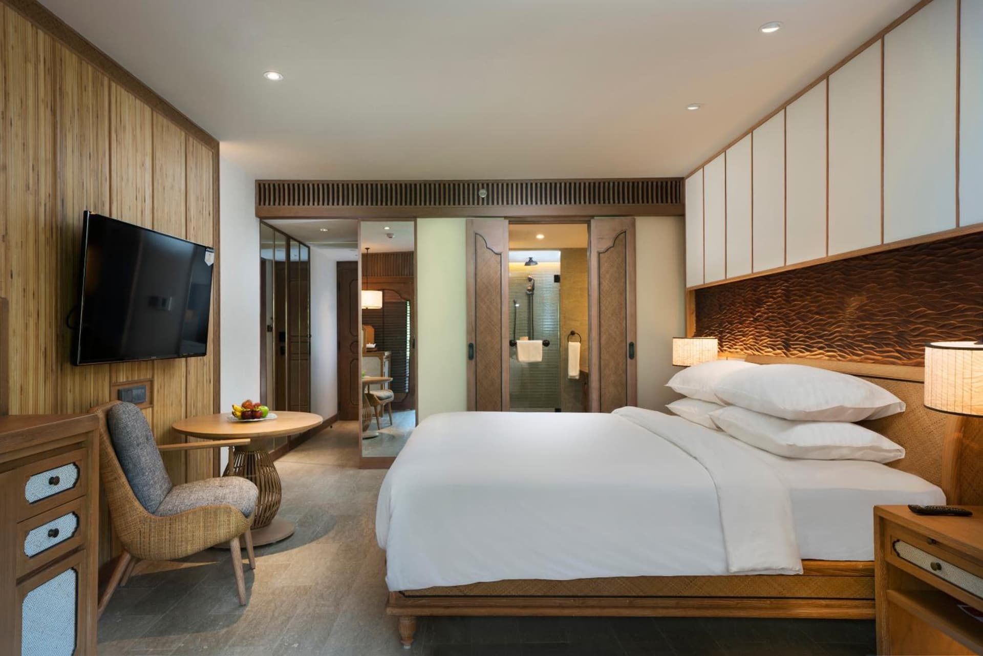 Deluxe King Room