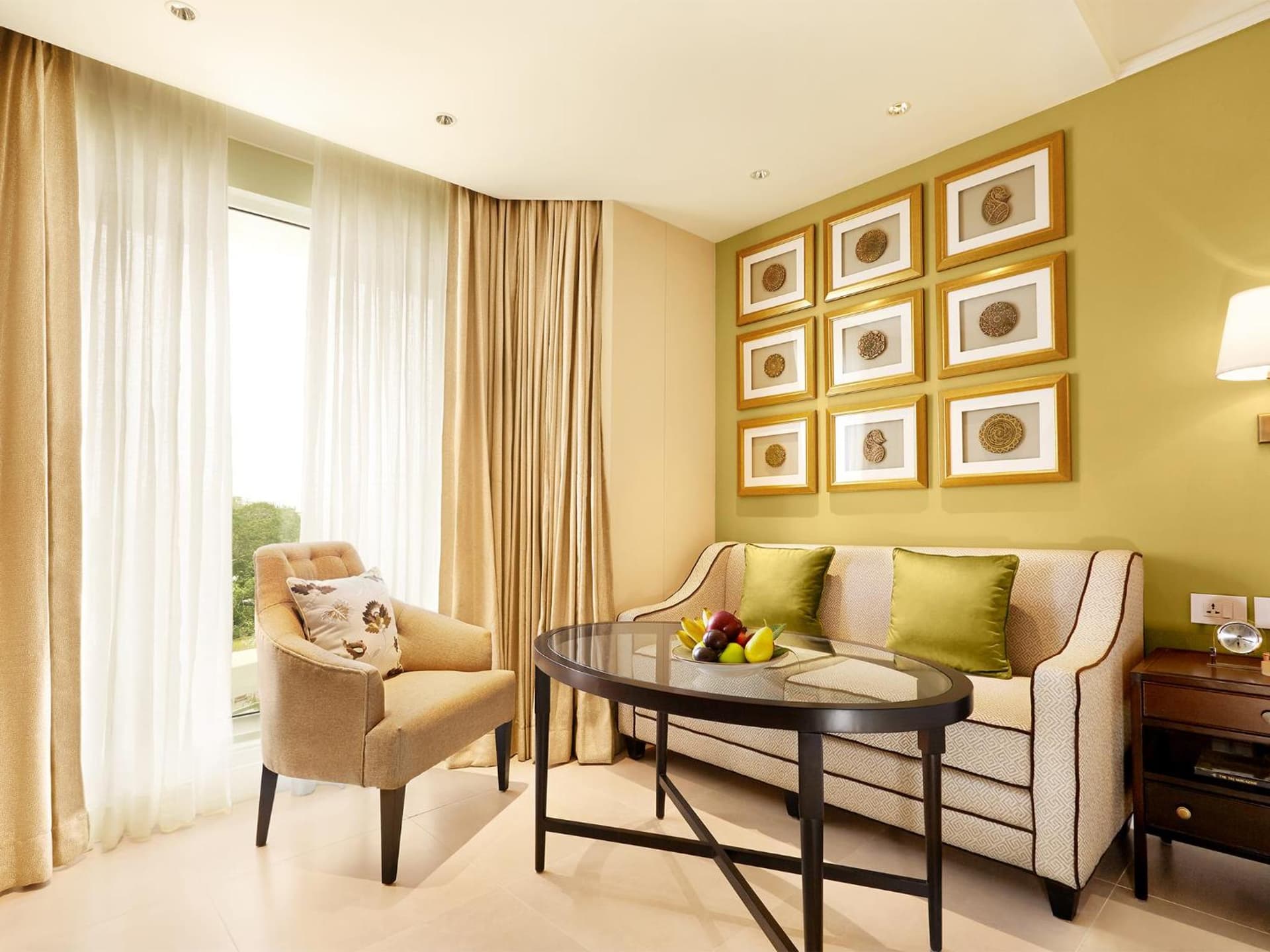 Luxury King Room
