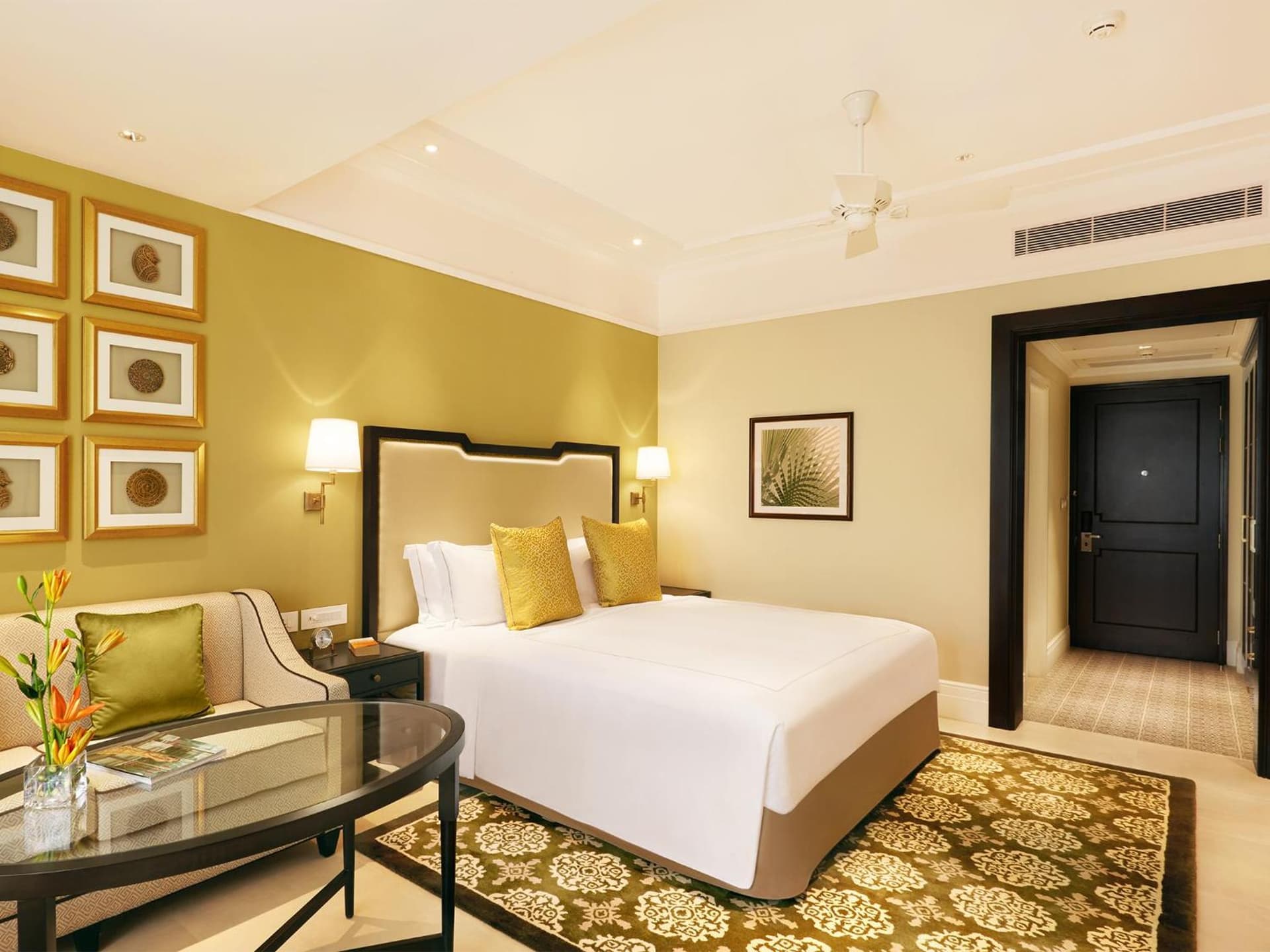 Luxury King Room