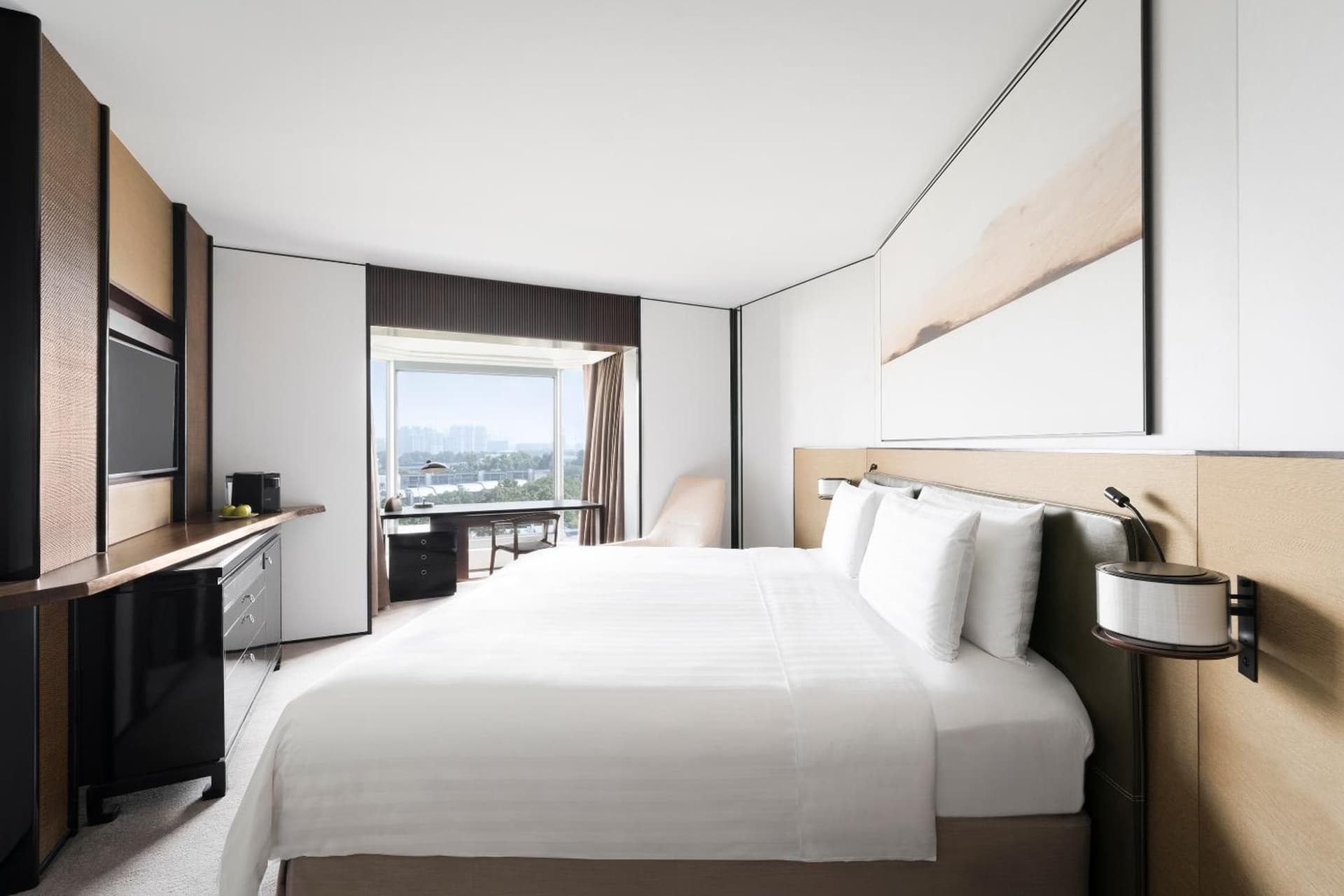 Club King Room