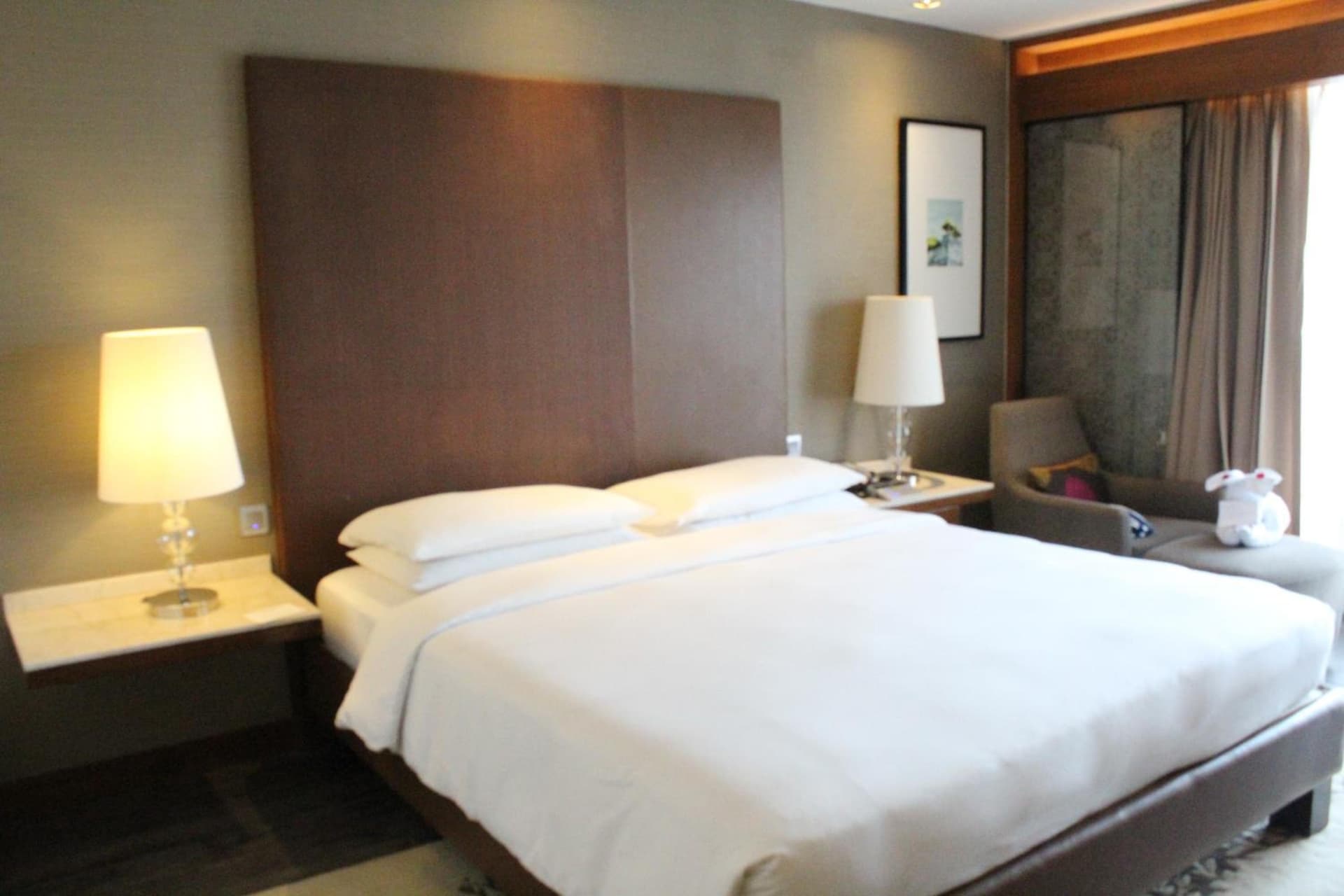 Club King Room