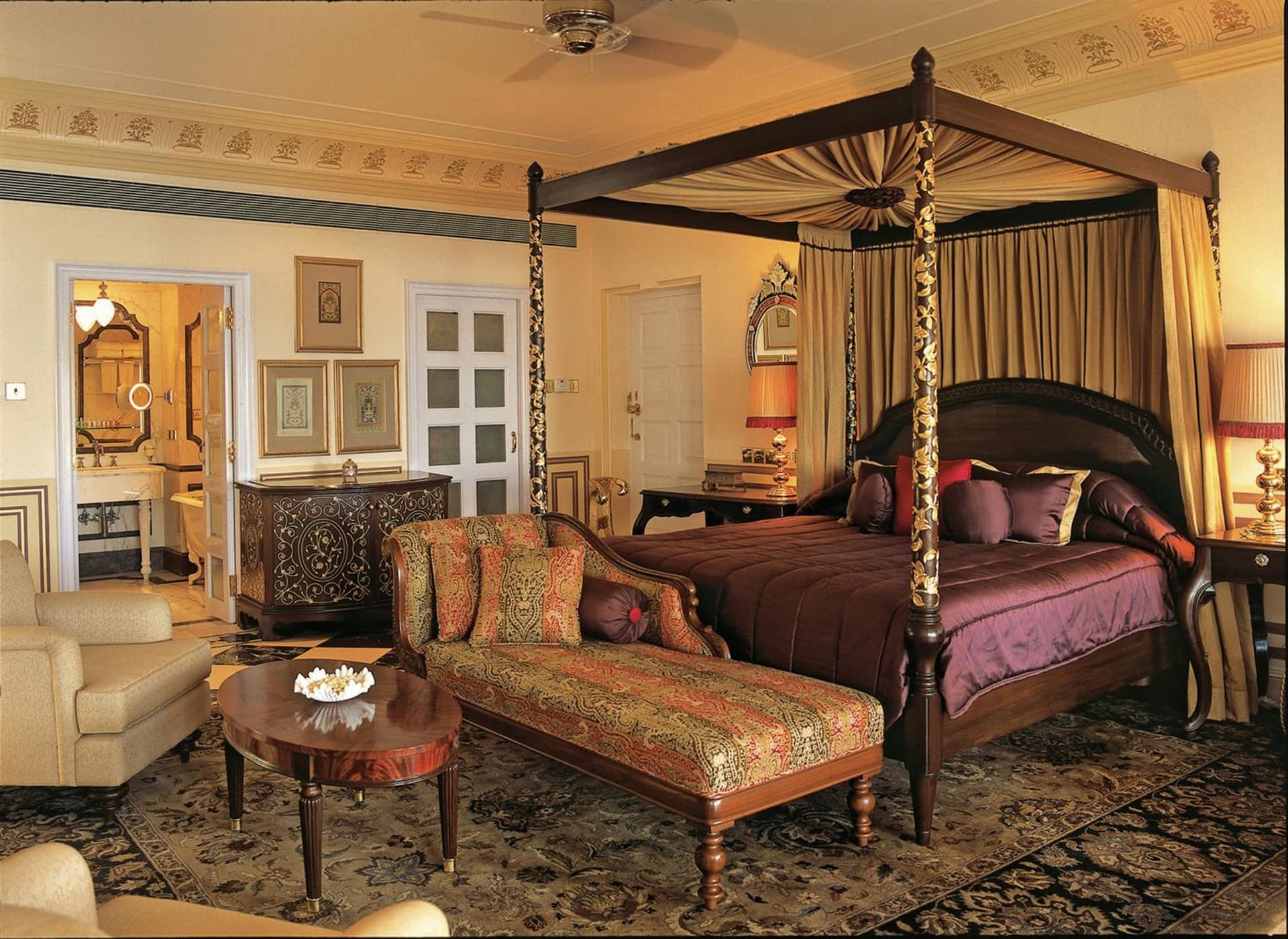 Royal King Lake View Room