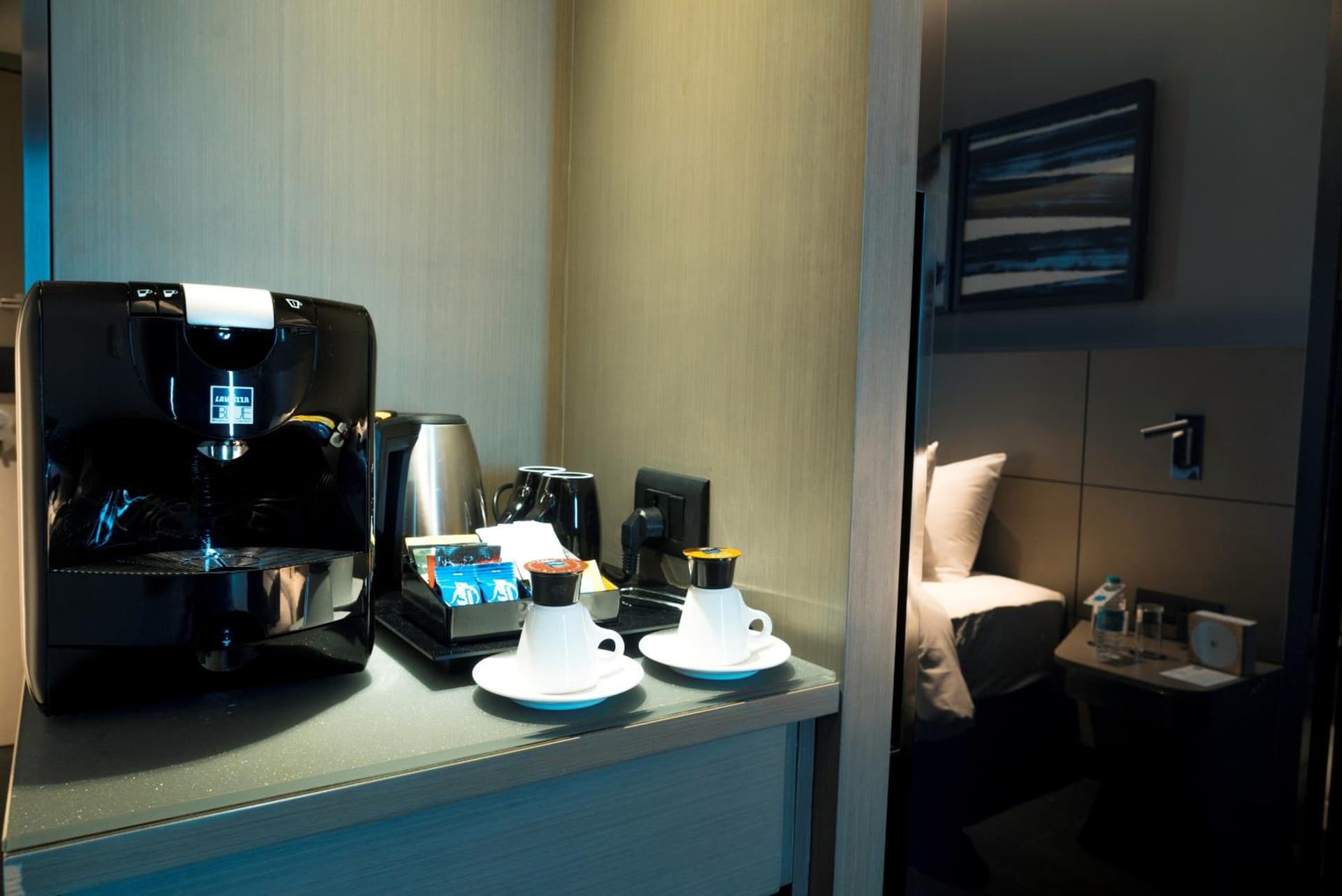 Premier Queen Room