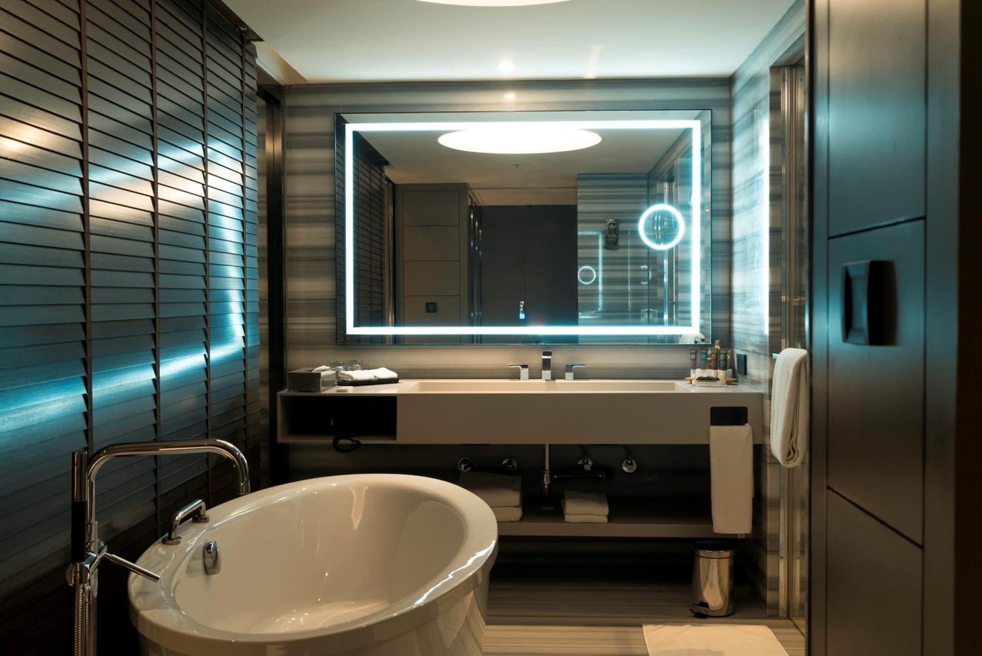 Suite Room