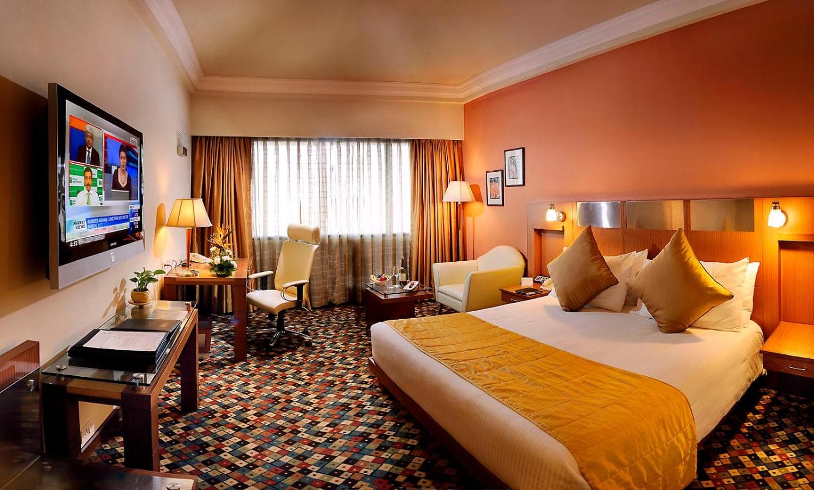 Deluxe King Room