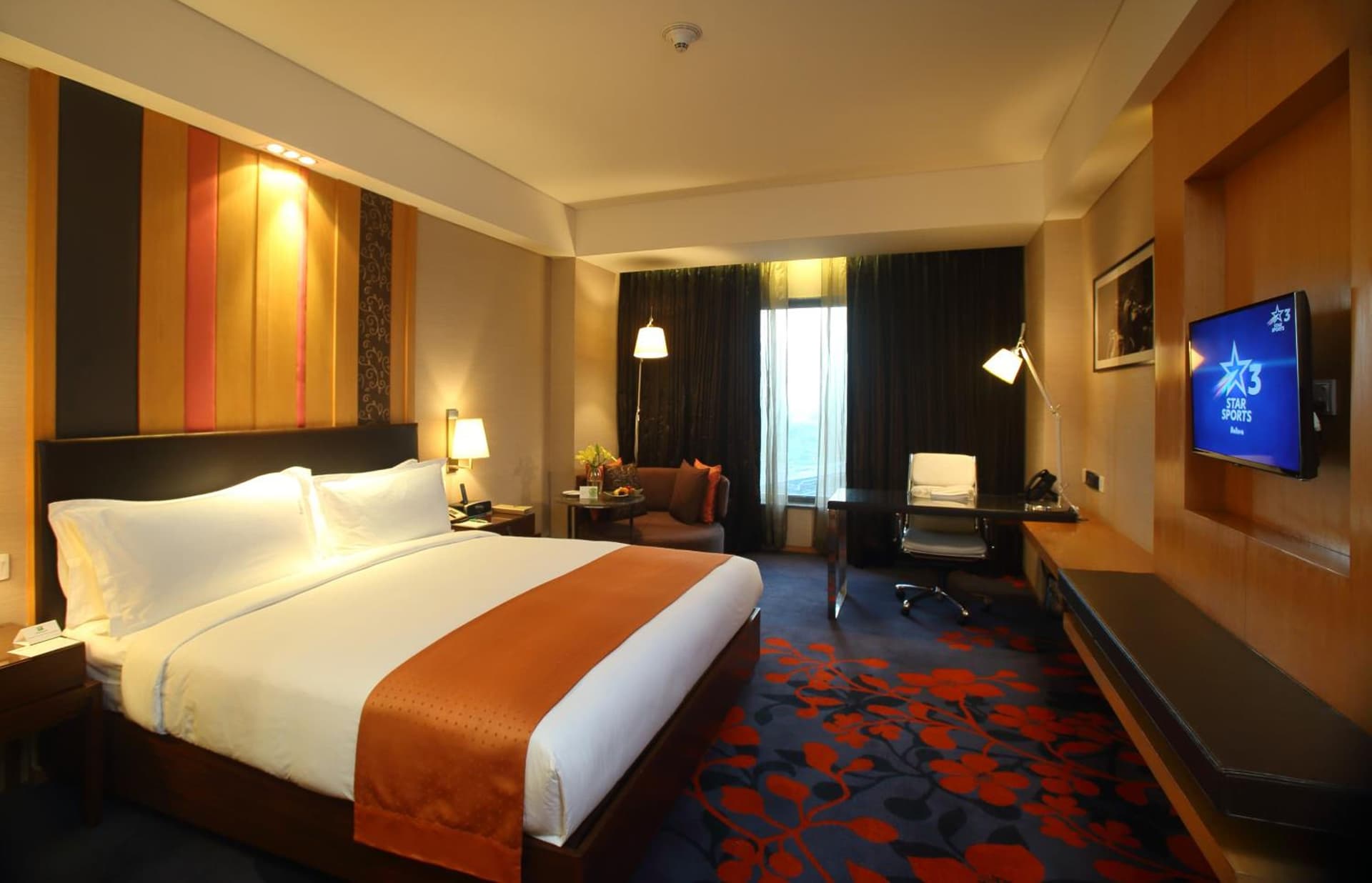 Standard King High Floor Room