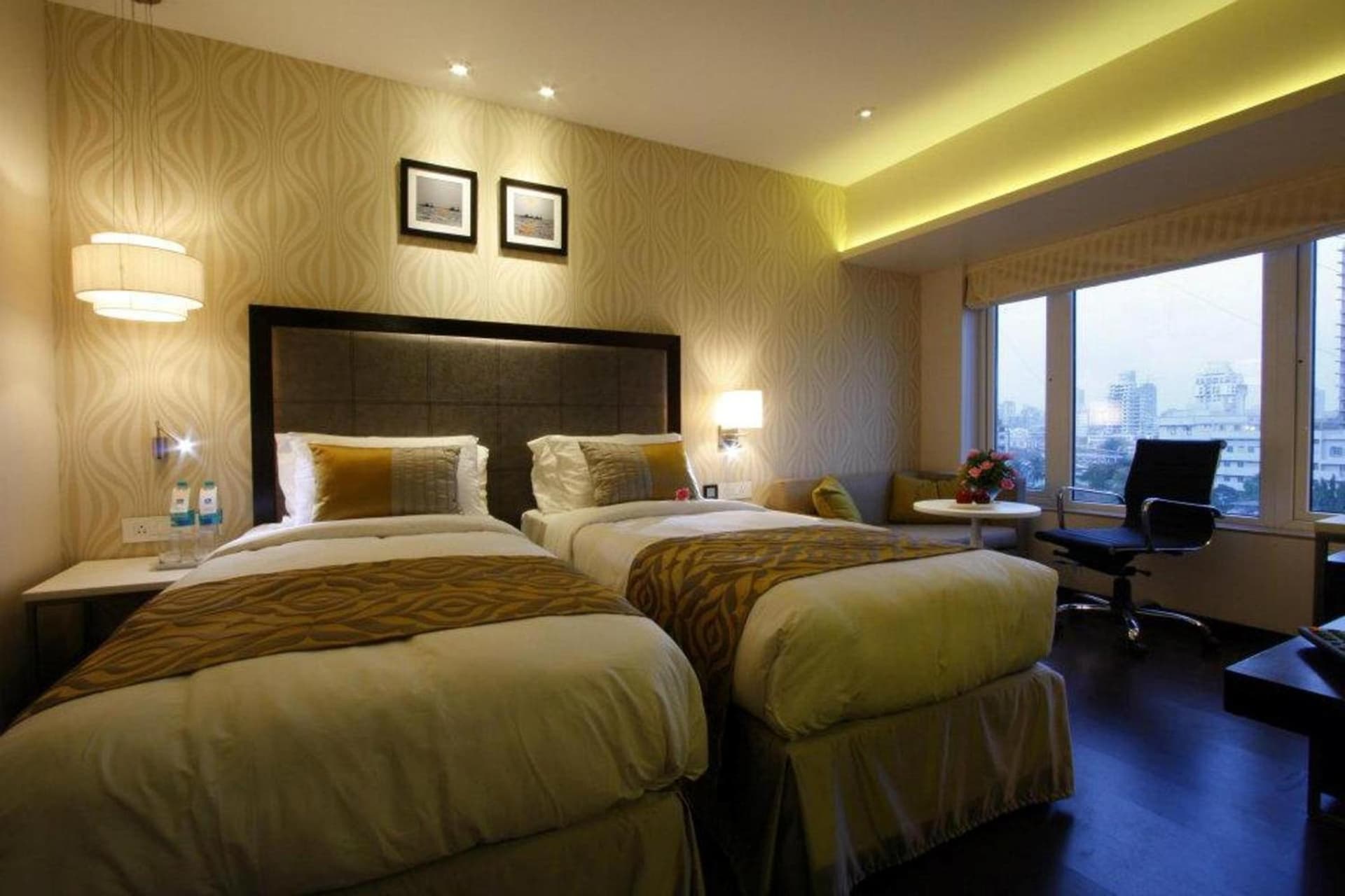 Deluxe Room Twin Bed
