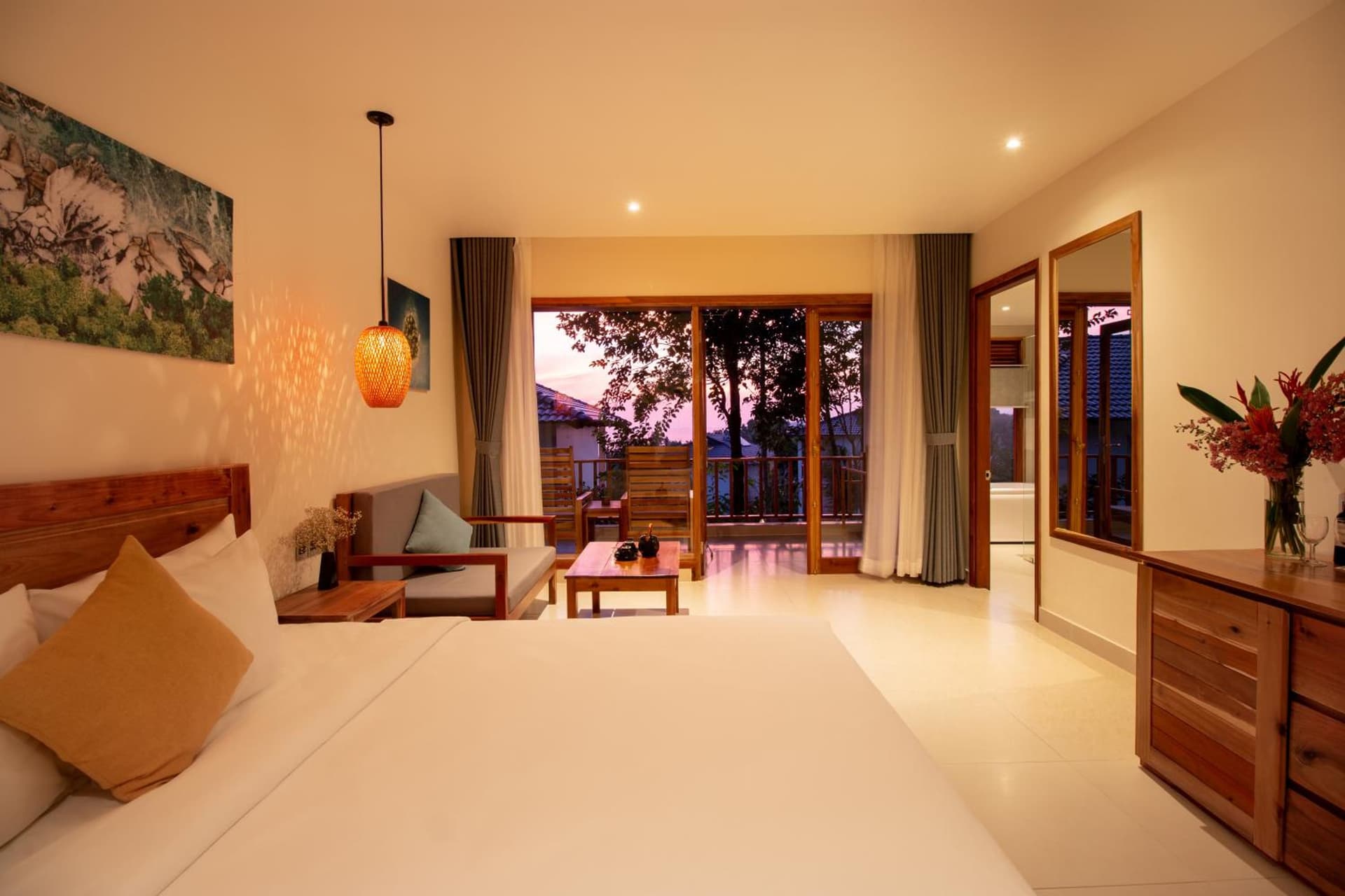 Deluxe Room with Garden View