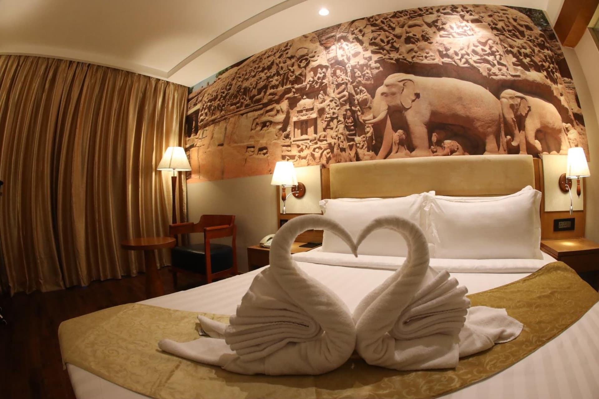 Deluxe King Or Twin Room