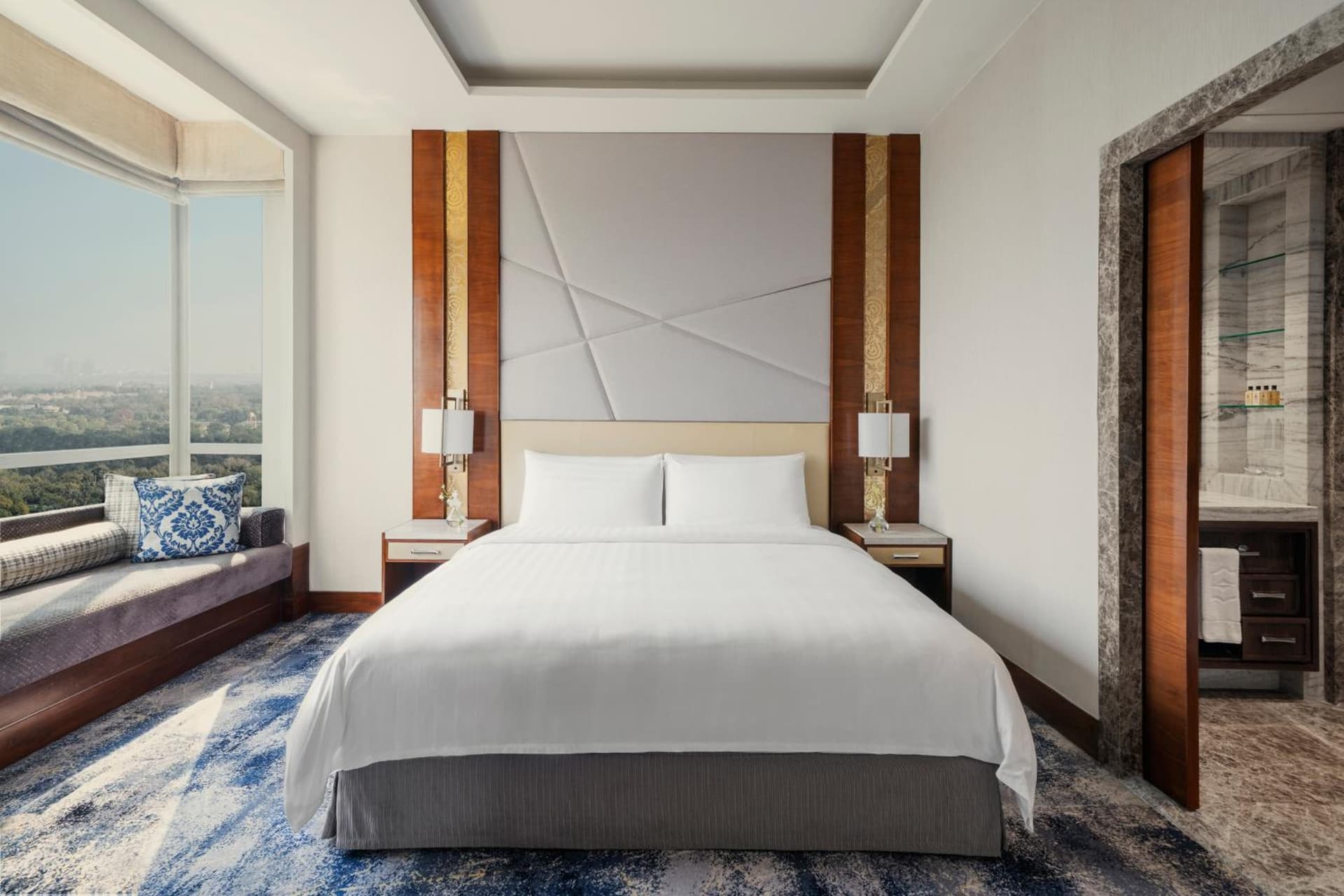 Suite King Room