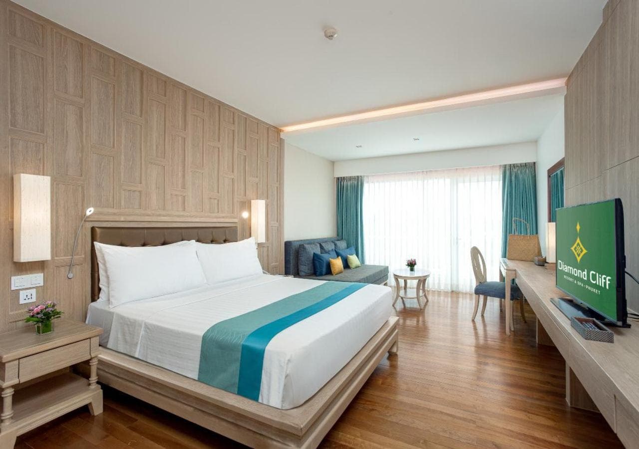 Deluxe Double or Twin Room