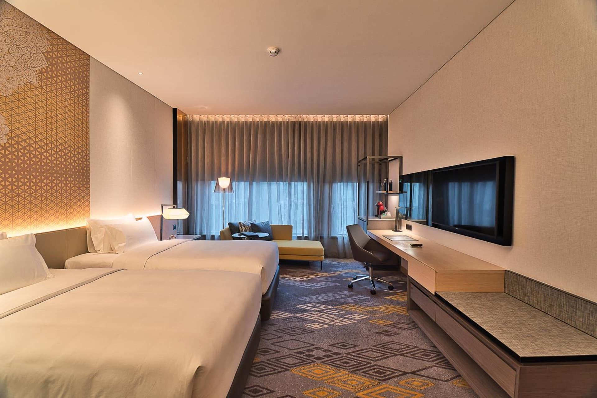 Deluxe Twin Room